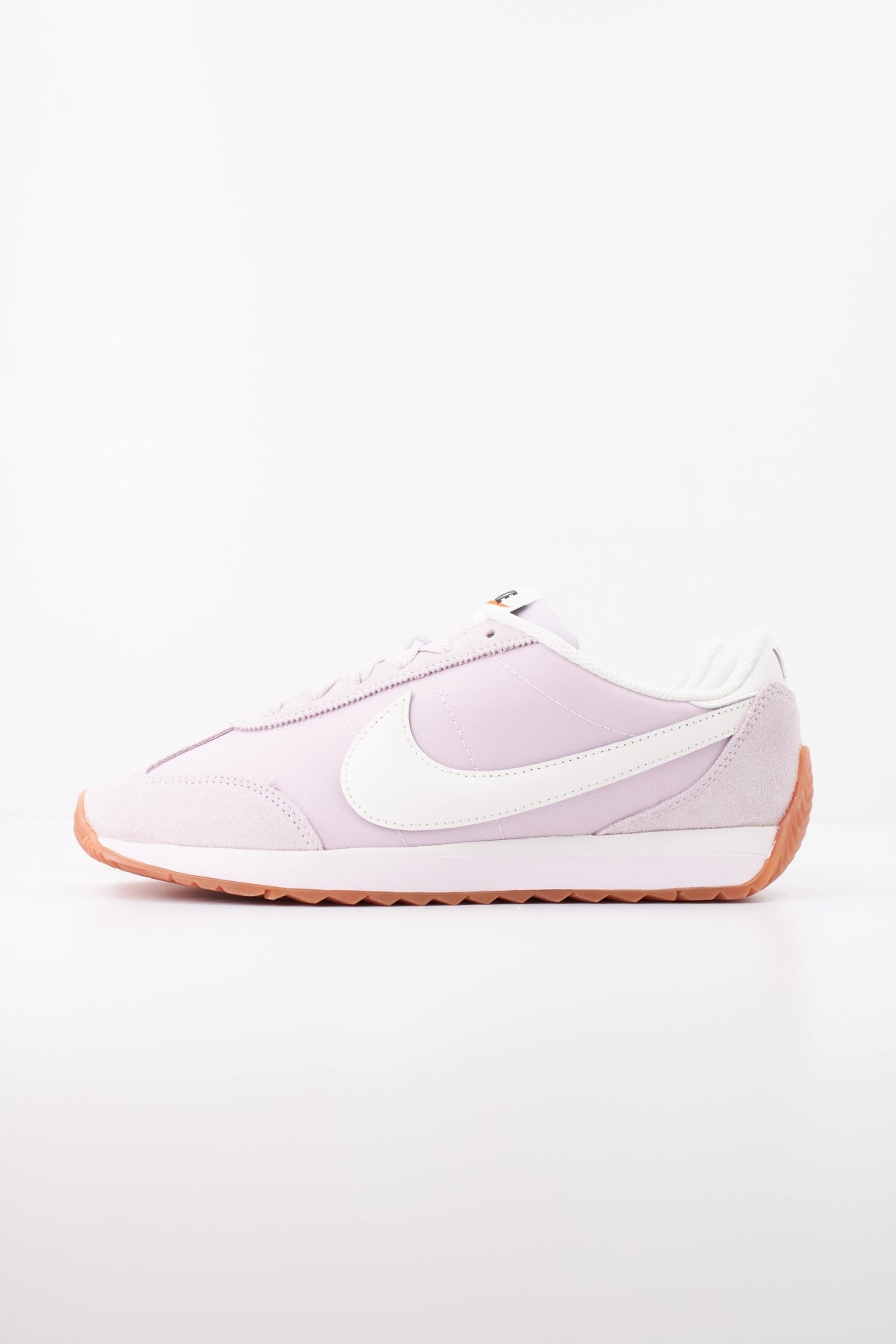NIKE PACIFIC HM4771 en color VIOLETA (1)