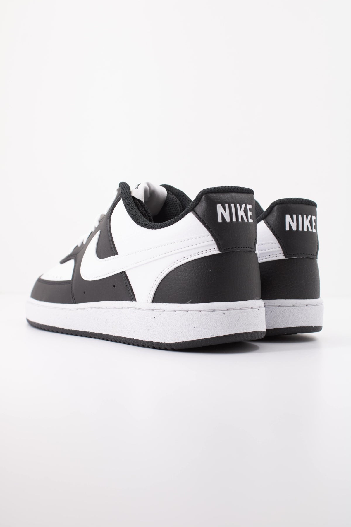 NIKE COURT VISION LOW HM9862 en color NEGRO (4)