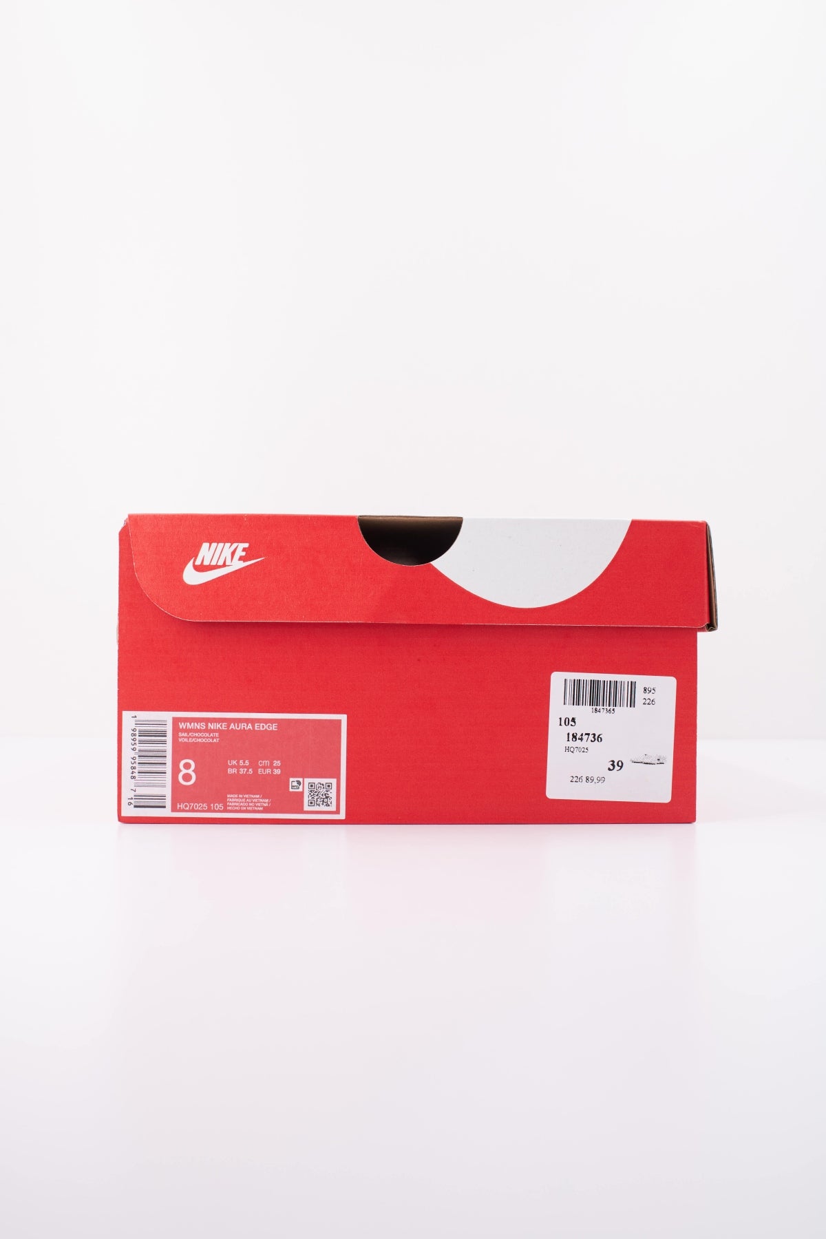 NIKE WMNS NIKE AURA EDGE en color BEIS (6)