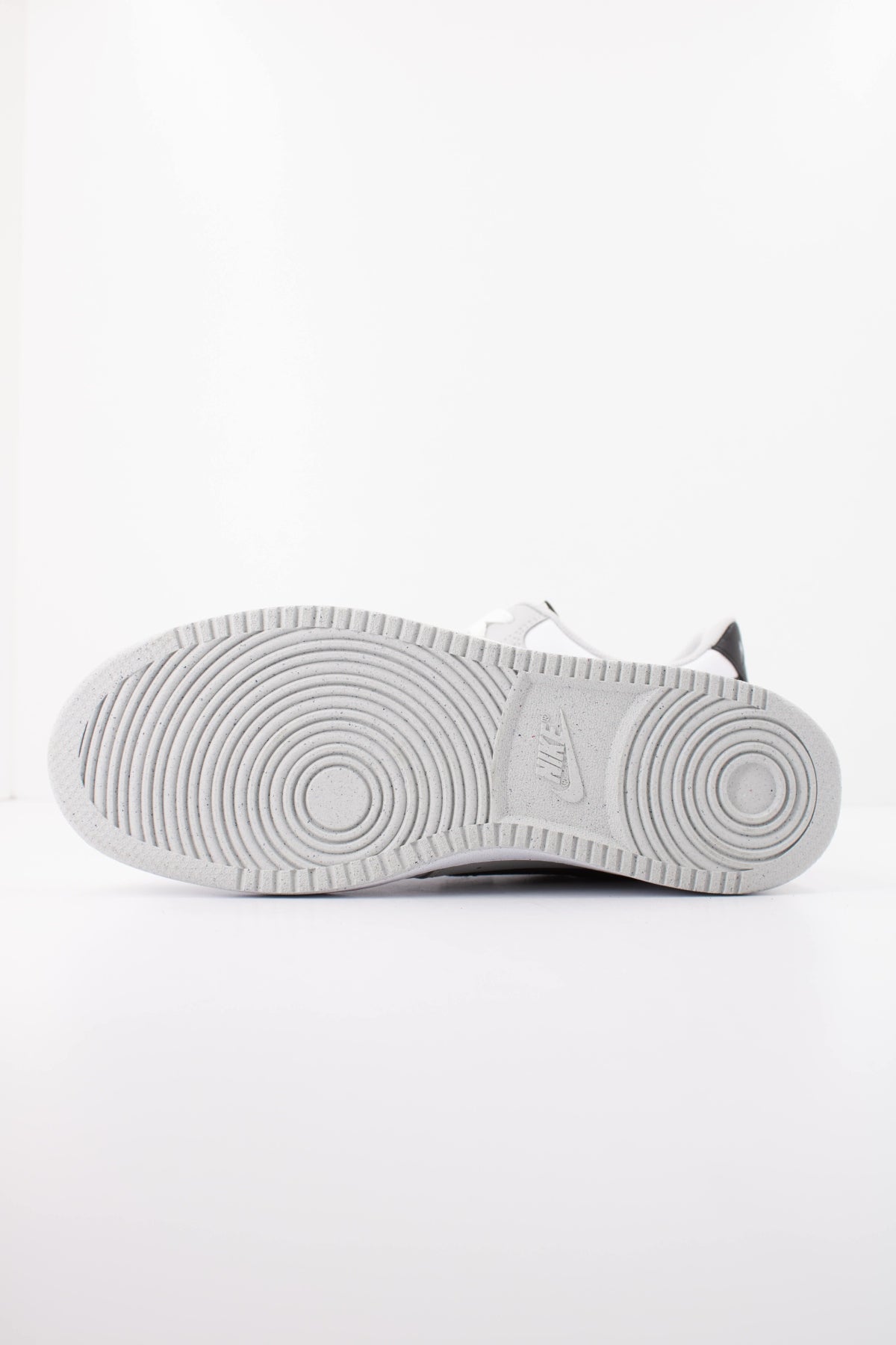 NIKE NIKE COURT VISION LO en color GRIS (5)