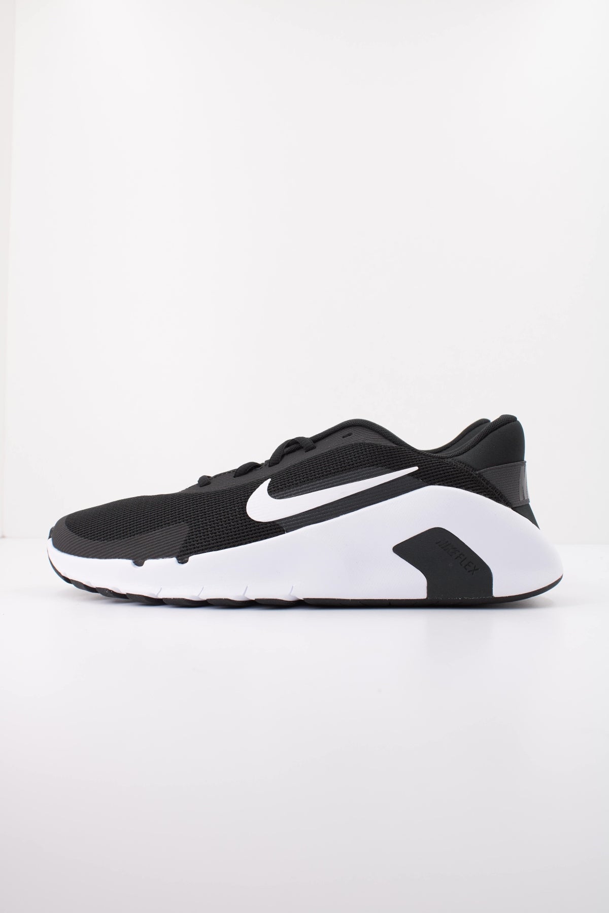 NIKE NIKE FLEX TRAIN en color NEGRO (1)