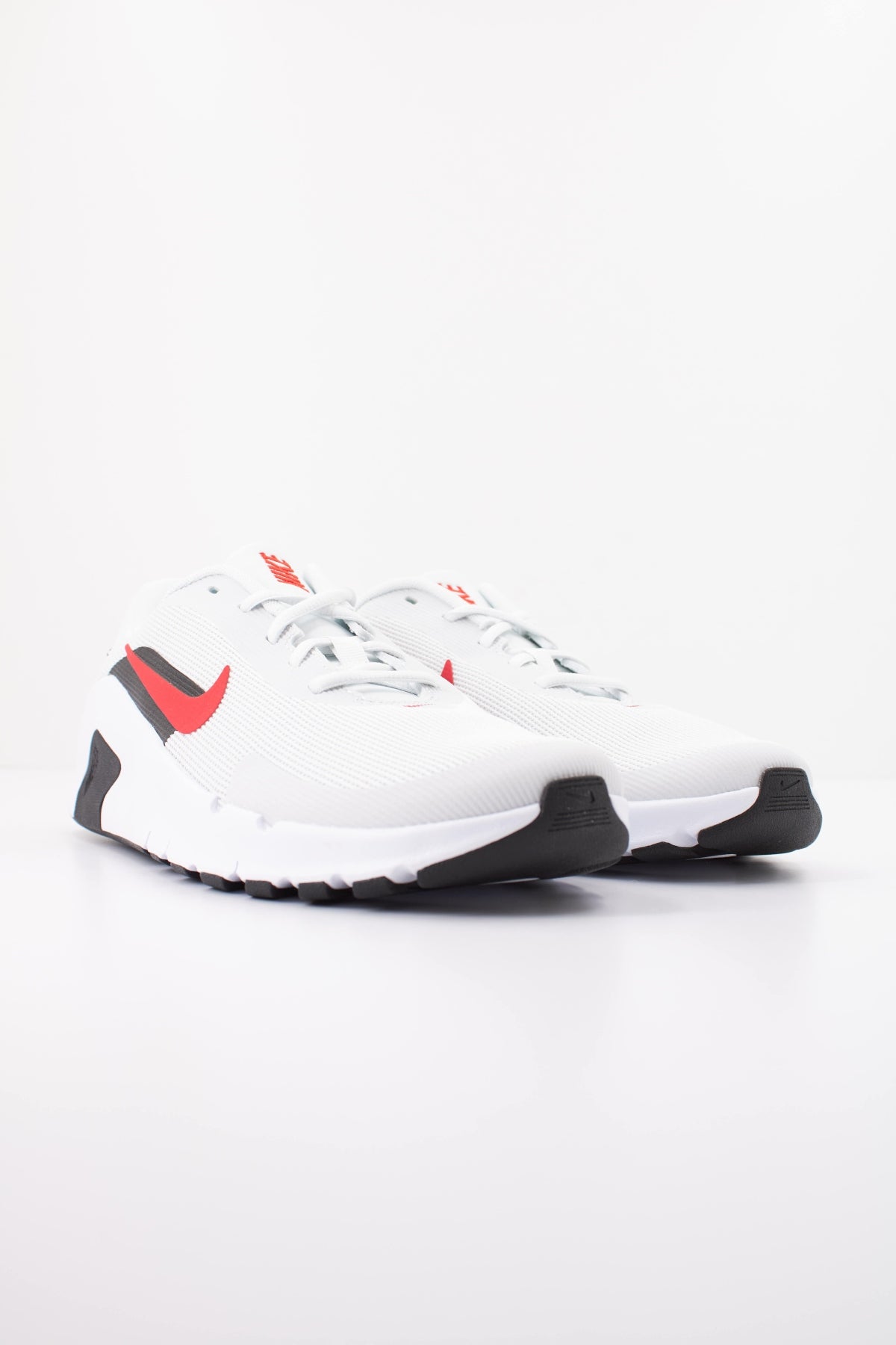 NIKE FLEX TRAIN HV9972 en color BLANCO (2)