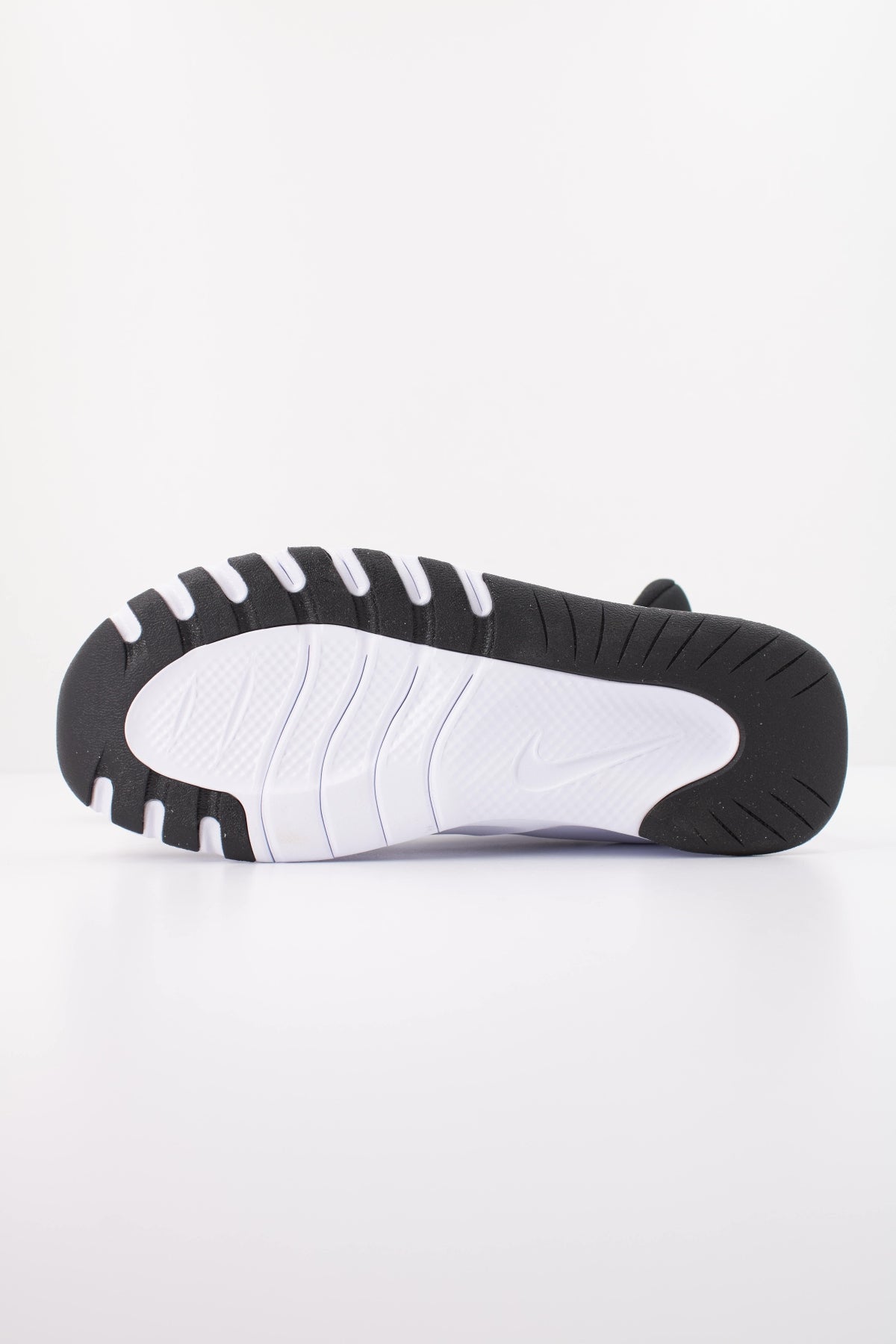NIKE FLEX TRAIN HV9981 en color NEGRO (5)