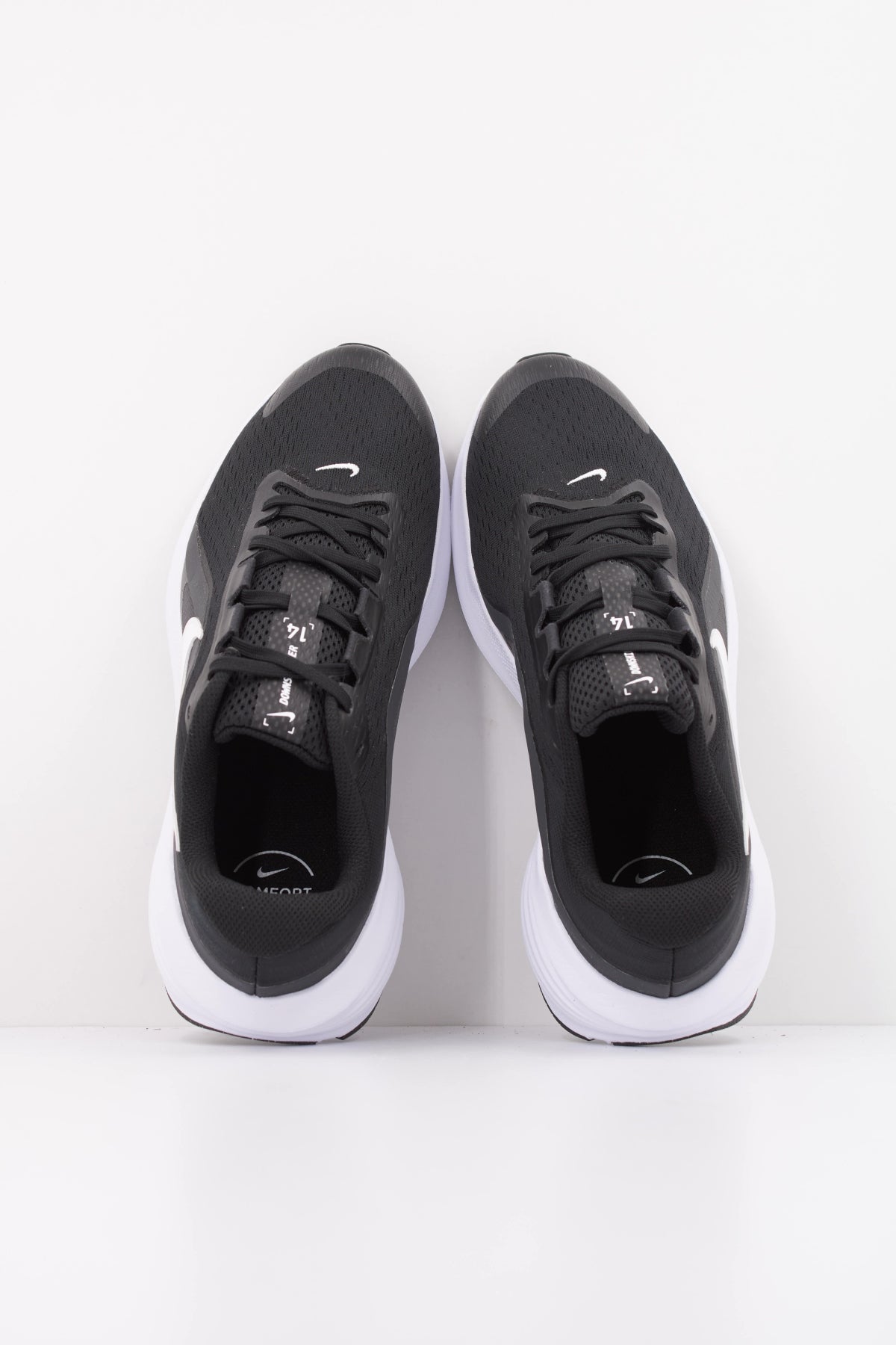 NIKE NIKE DOWNSHIFTER 14 en color NEGRO (3)