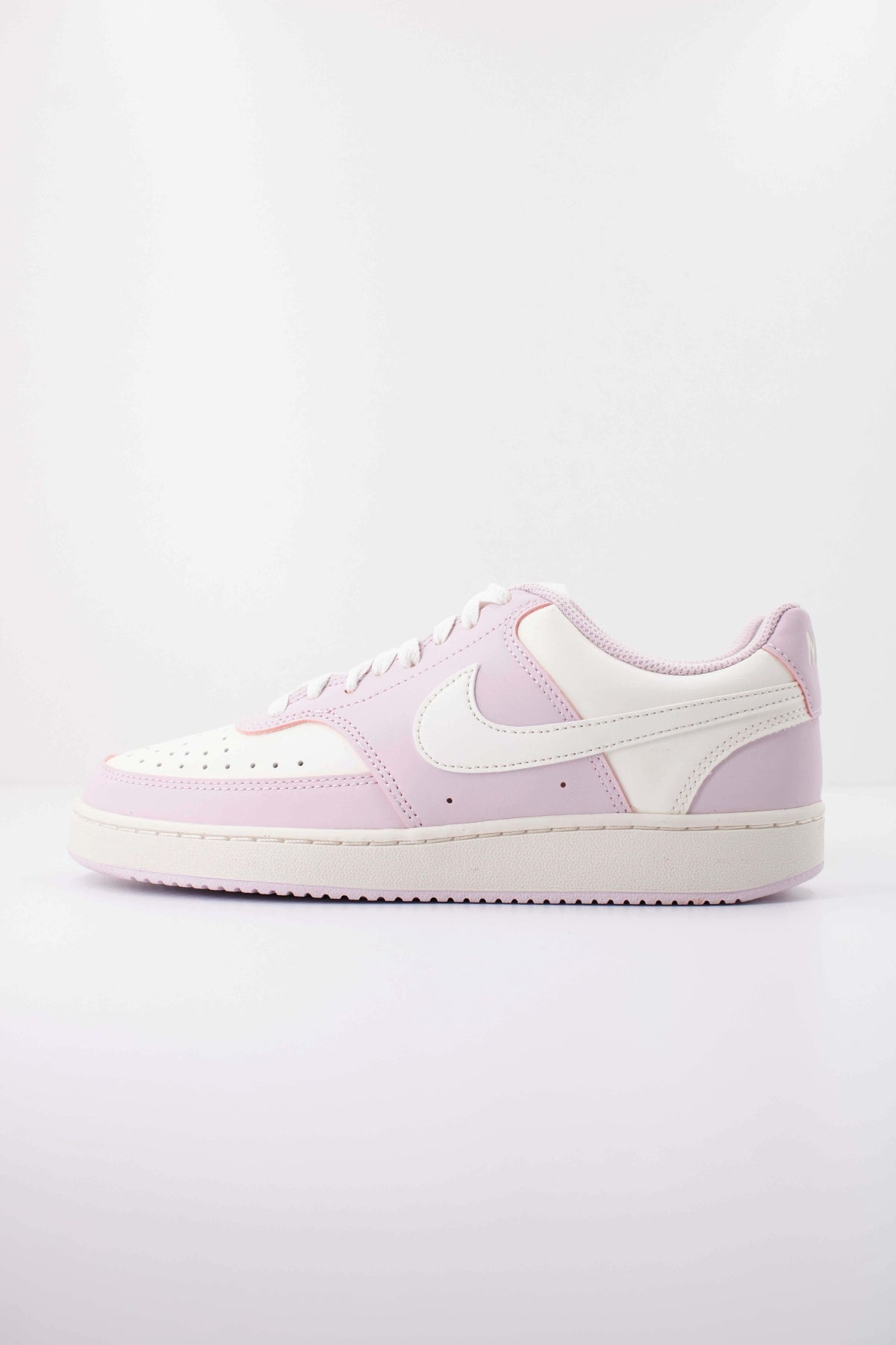 NIKE COURT VISION LOW PREMIUM IM1652 en color VIOLETA (1)
