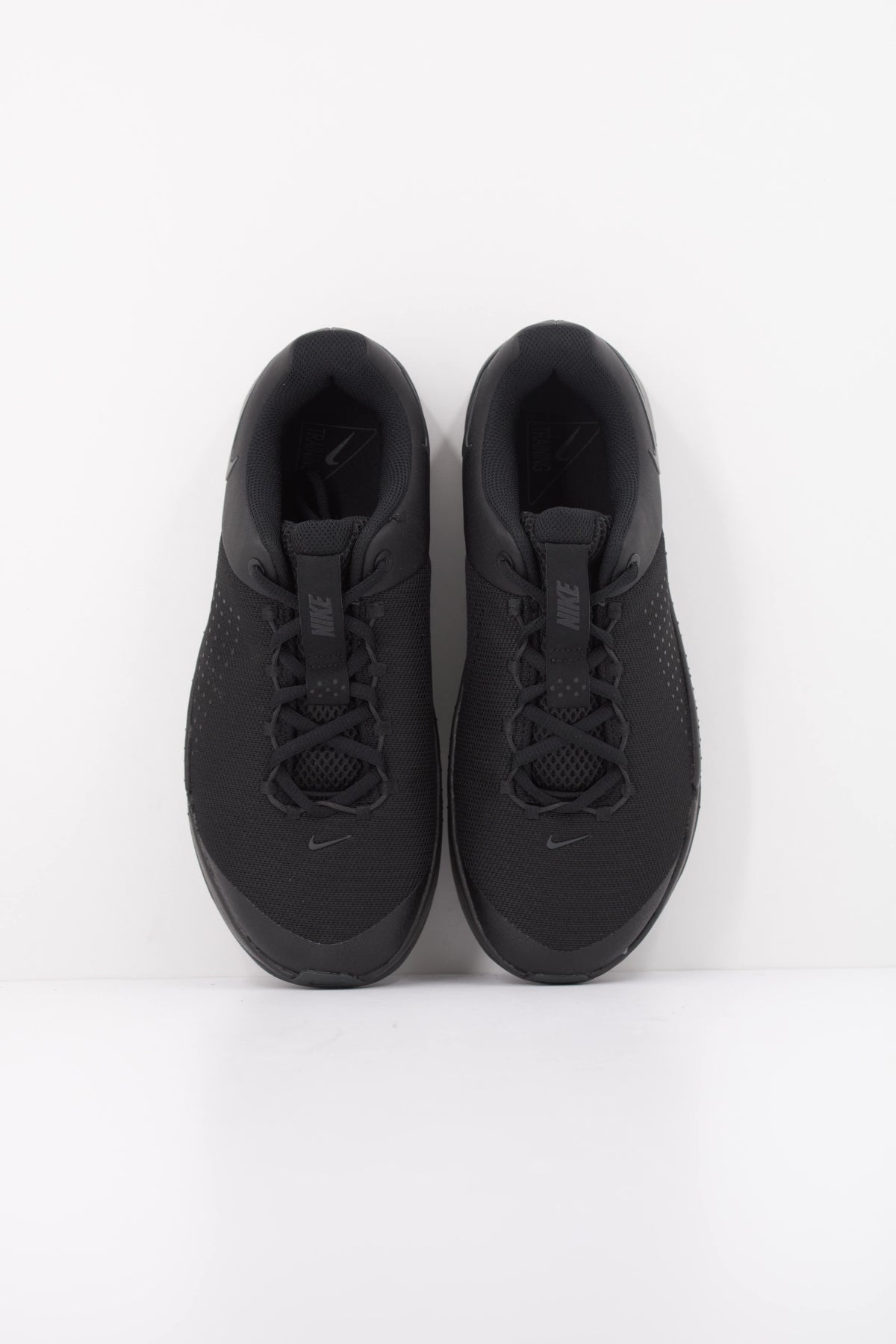 NIKE M NIKE MC TRAINER 4 en color NEGRO (3)