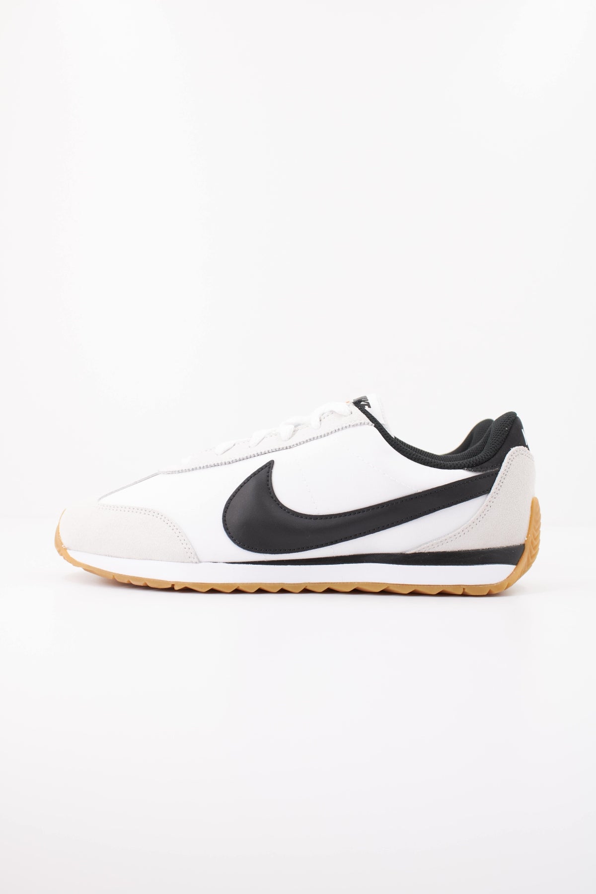 NIKE NIKE PACIFIC GS en color BLANCO (1)