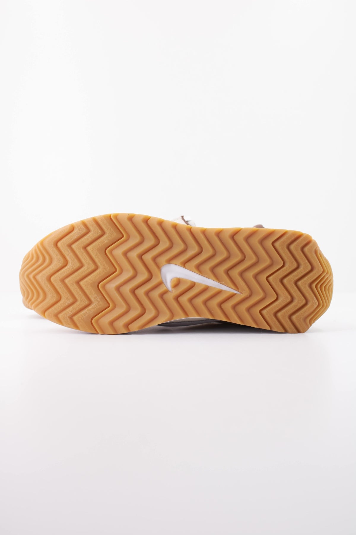 NIKE NIKE PACIFIC GS en color NUDE (5)
