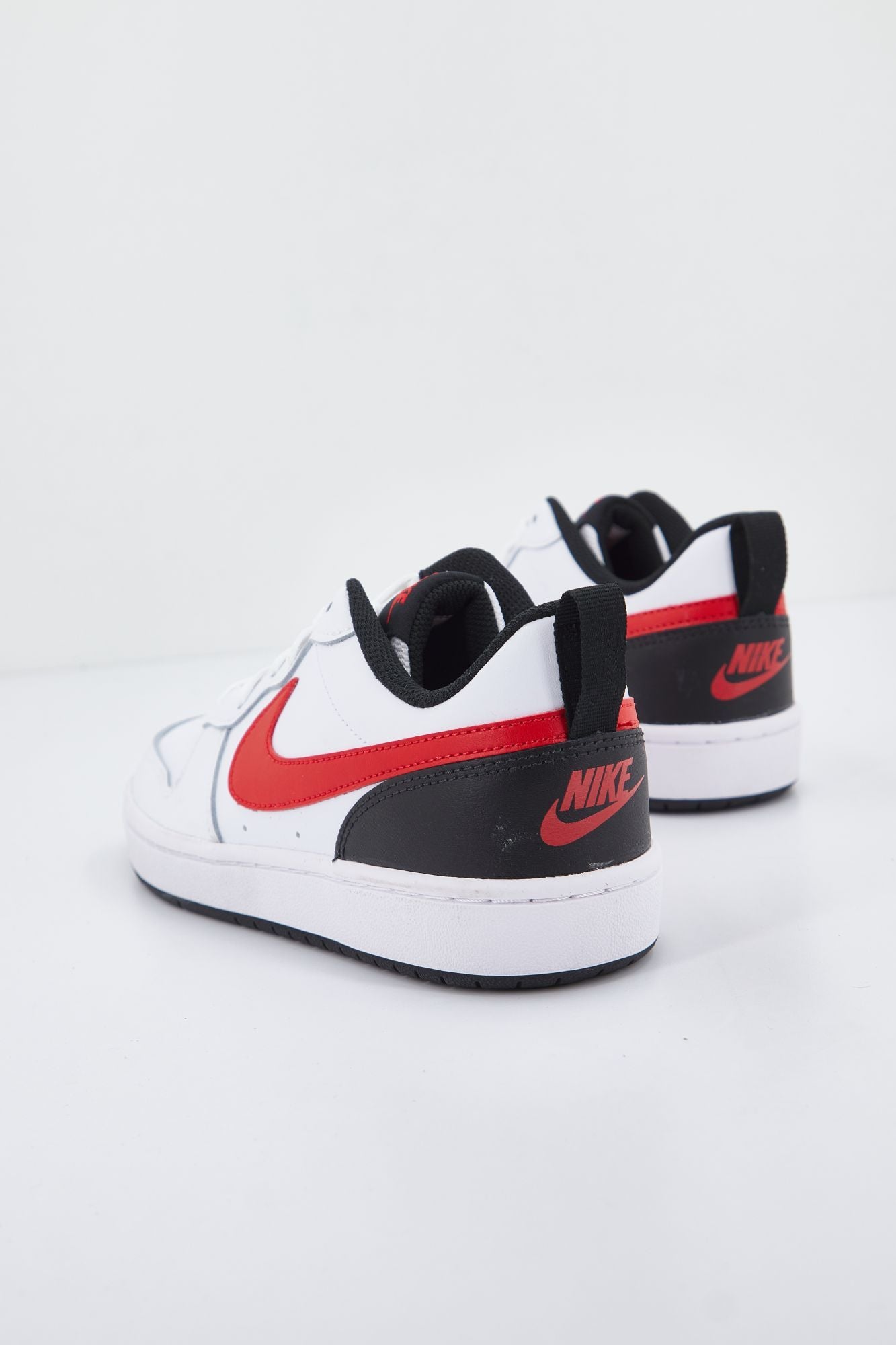 NIKE COURT BOROUGH LOW 2 en color BLANCO (3)