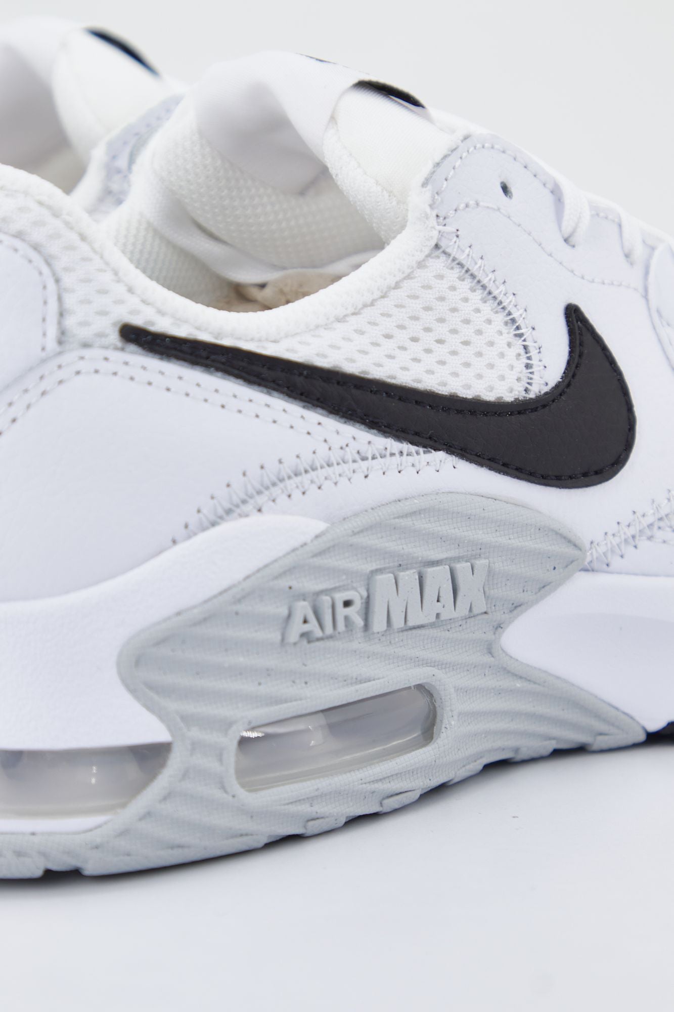 NIKE AIR MAX EXCEE en color BLANCO (4)