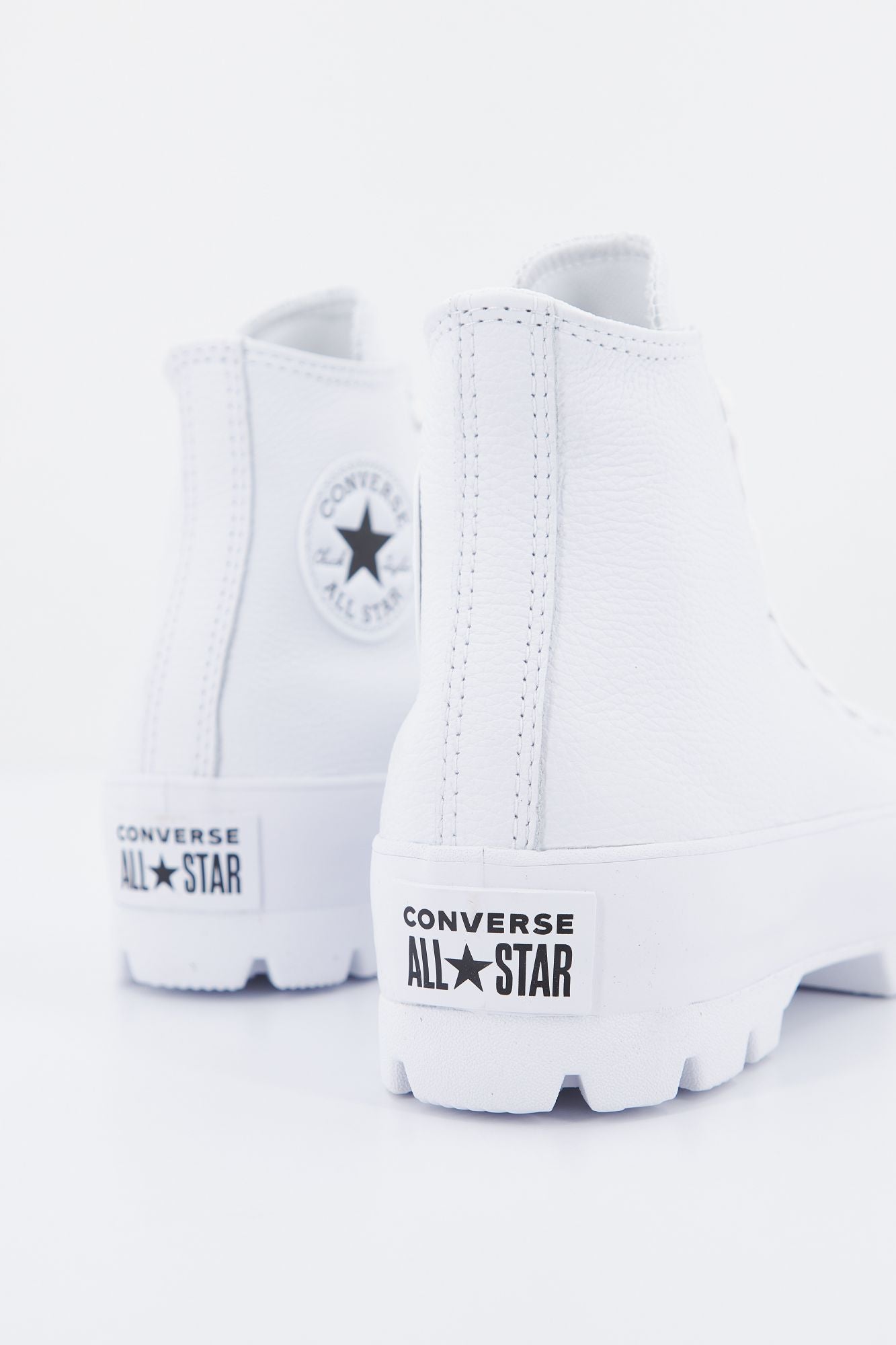 CONVERSE CHUCK TAYLOR ALL STAR LUGGE en color BLANCO (3)