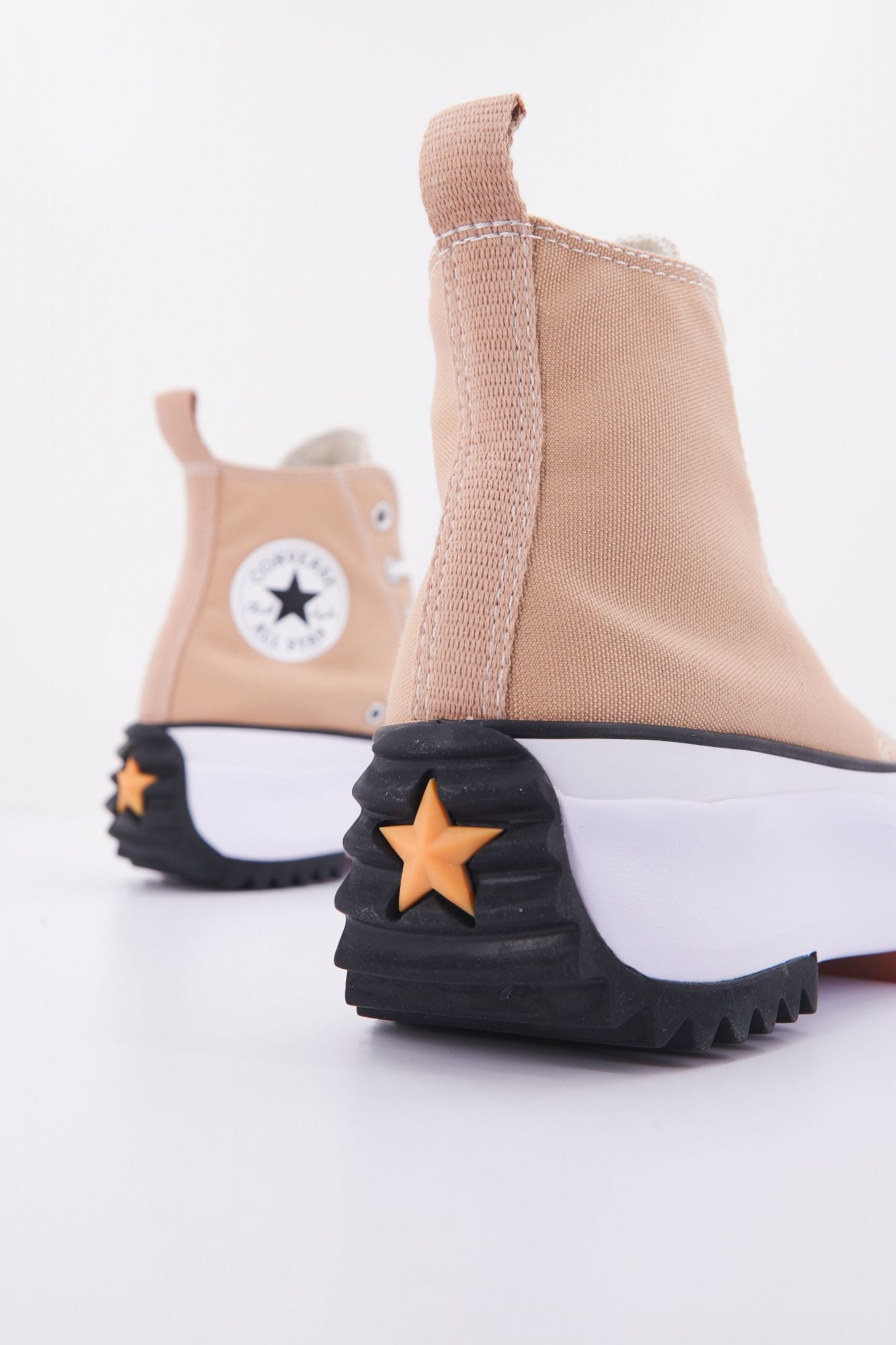 CONVERSE RUN STAR HIKE RECYCLED POLY en color MARRON CLARO (3)