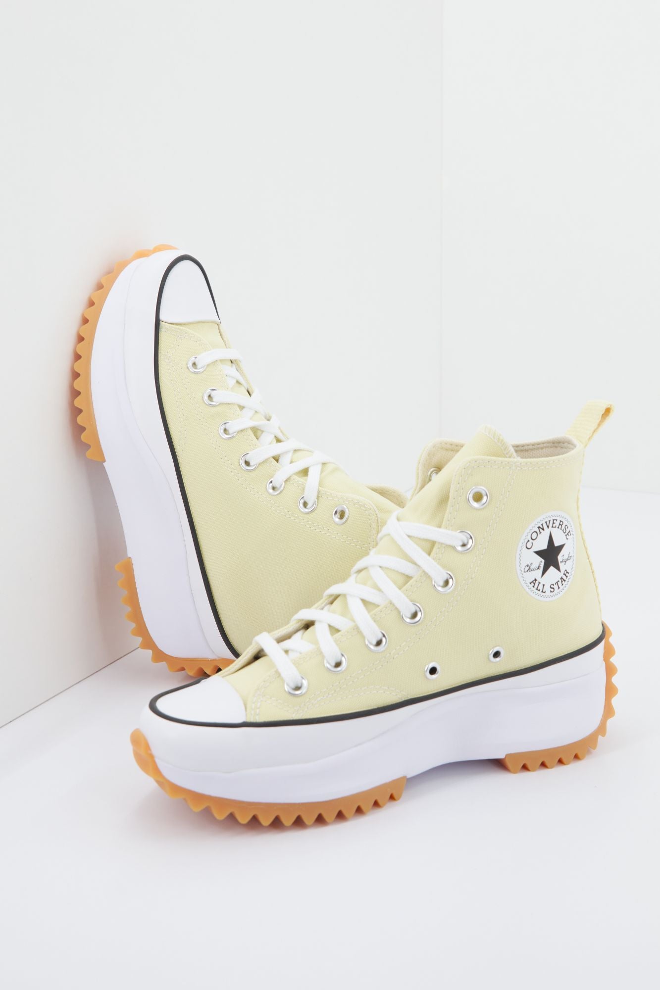 CONVERSE  RUN STAR HIKE en color AMARILLO (3)