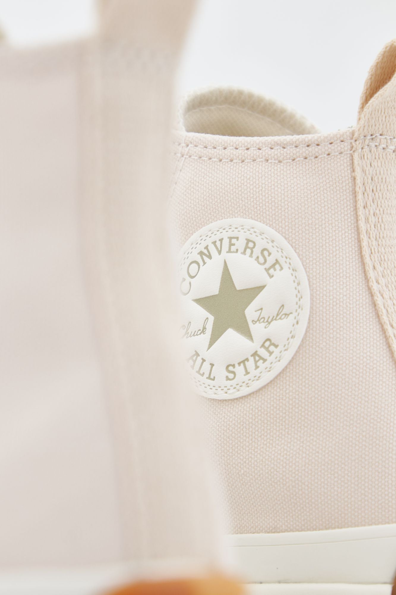 CONVERSE RUN STAR HIKE en color NUDE (4)