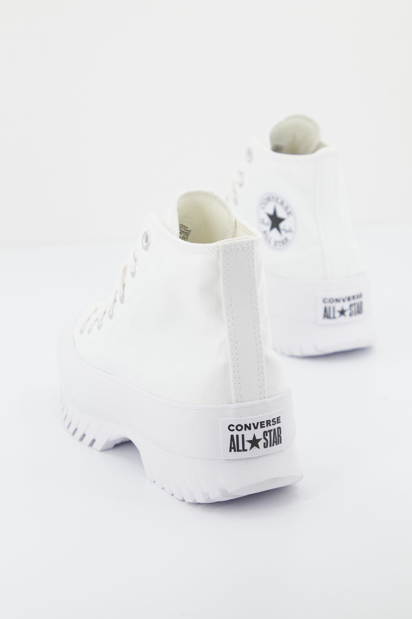 CONVERSE  CHUCK TAYLOR ALL STAR 2.0 en color BLANCO (3)