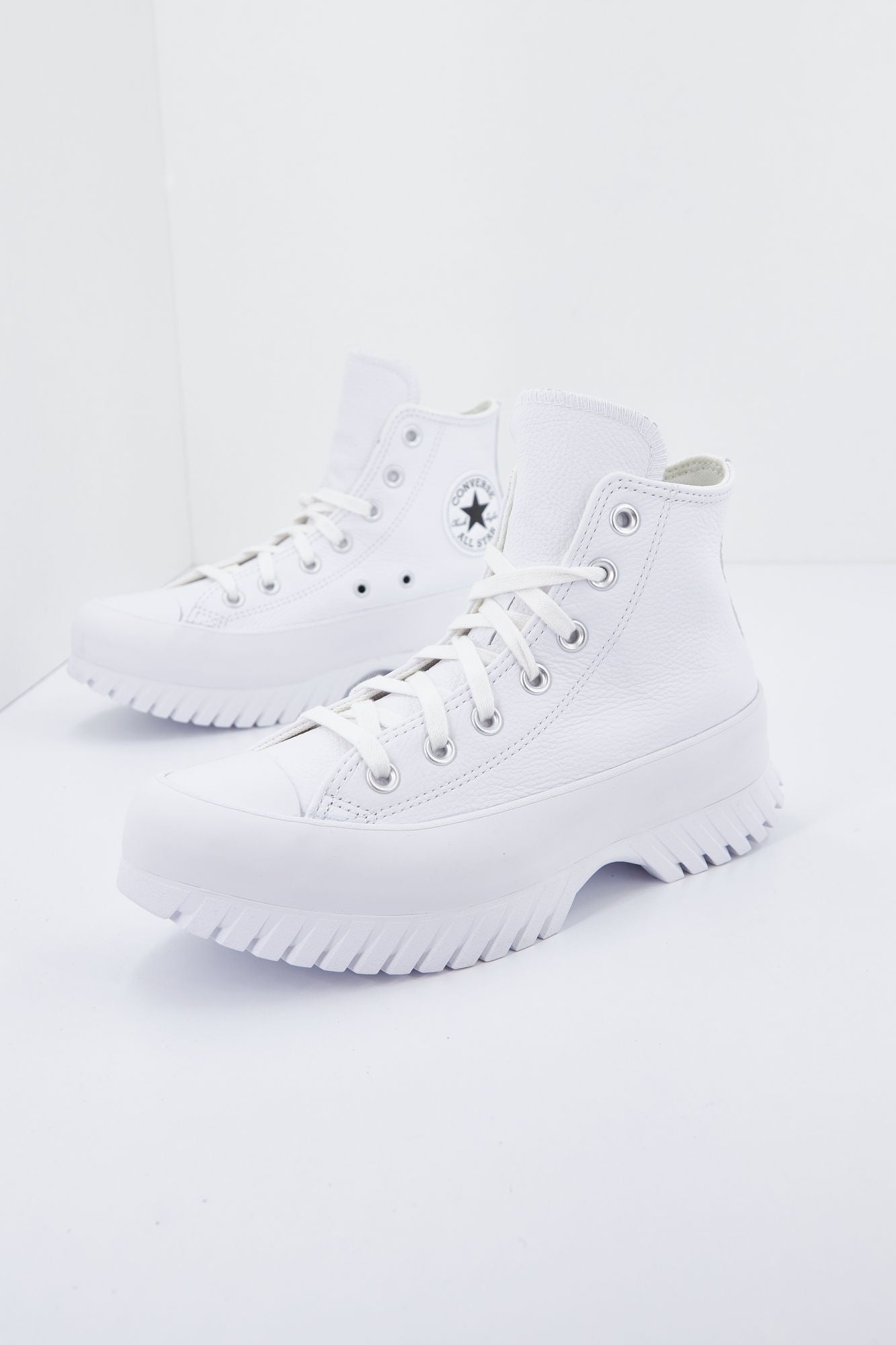 CONVERSE CHUCK TAYLOR ALL STAR LUGGED 2.0 en color BLANCO (3)