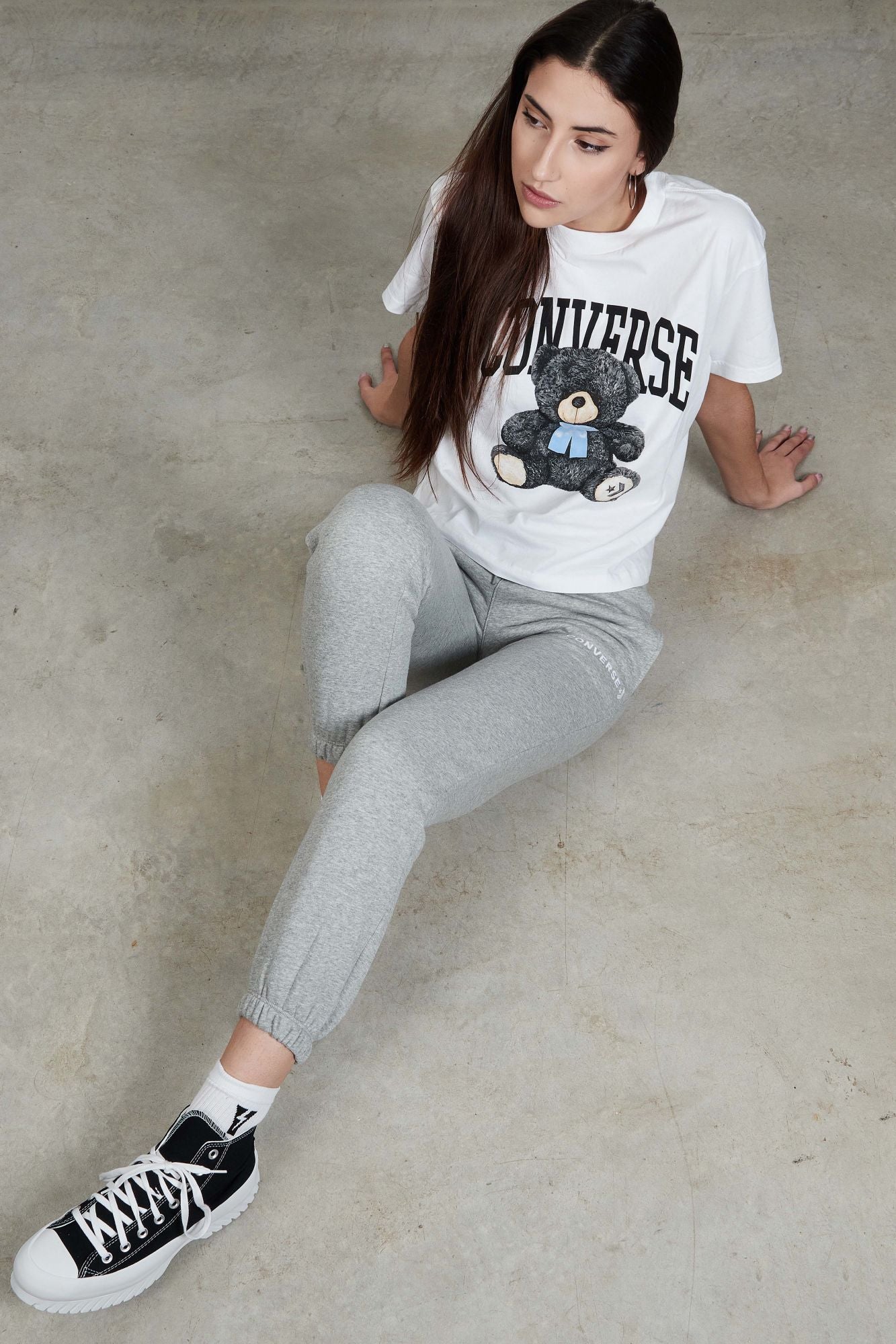 CONVERSE PUFF WORDMARK en color GRIS (3)