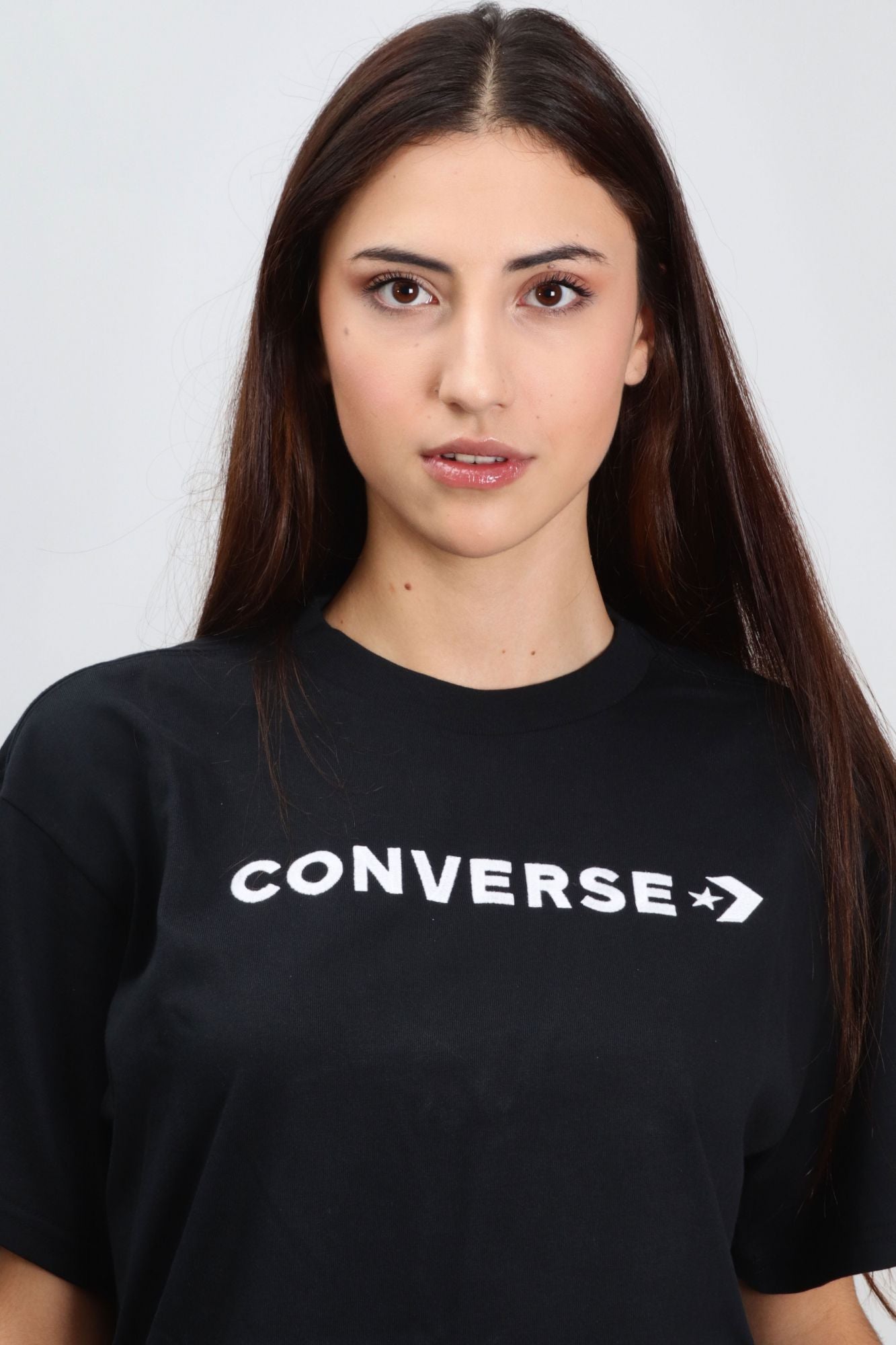 CONVERSE WORDMARK OVERSIZED TEE en color NEGRO (4)