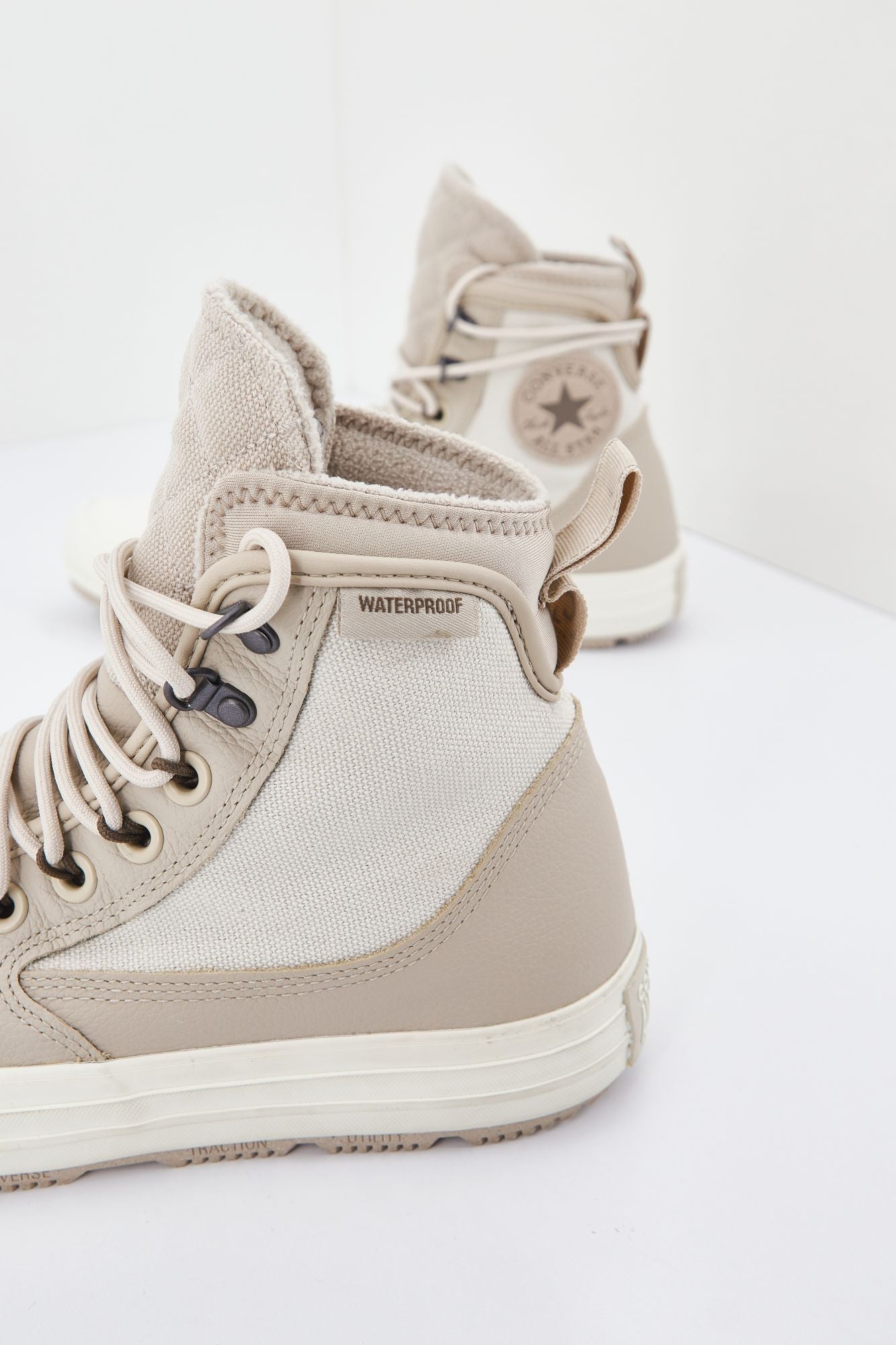 CONVERSE CHUCK TAYLOR ALL STAR TERRAIN HI en color BEIS (4)