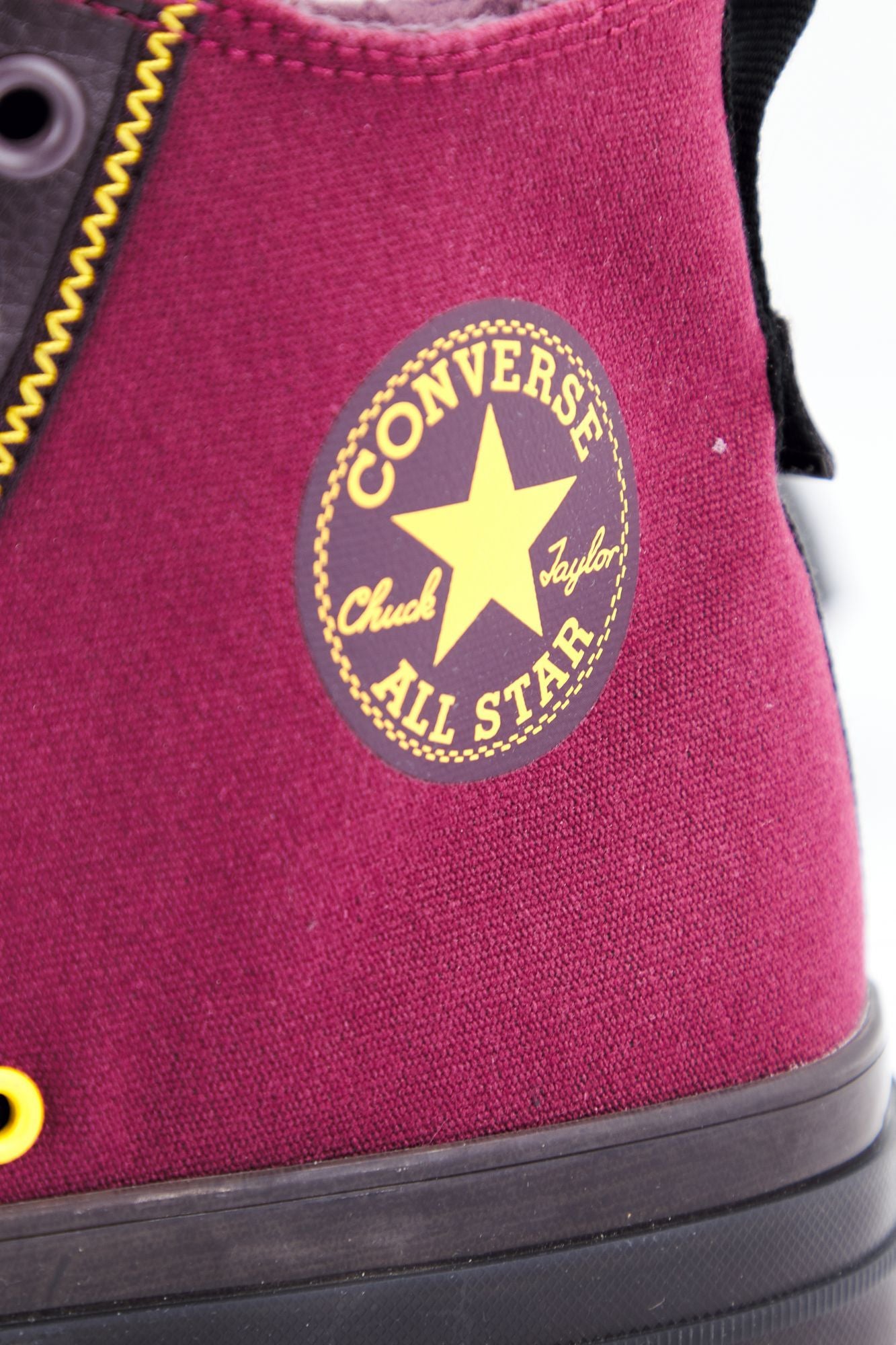 CONVERSE CHUCK TAYLOR ALL STAR CX EXPLORE HI en color ROJO (4)