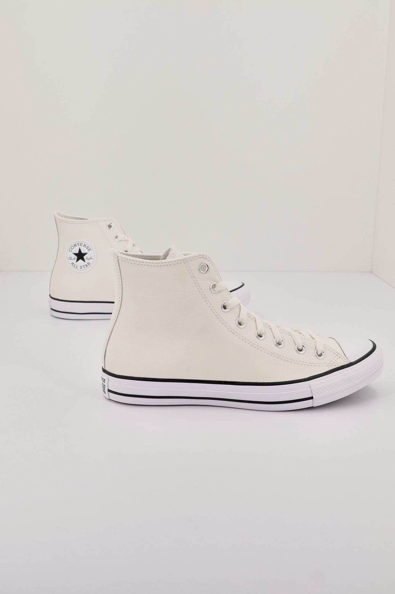 CONVERSE CHUCK TAYLOR ALL STAR HI en color BLANCO (2)