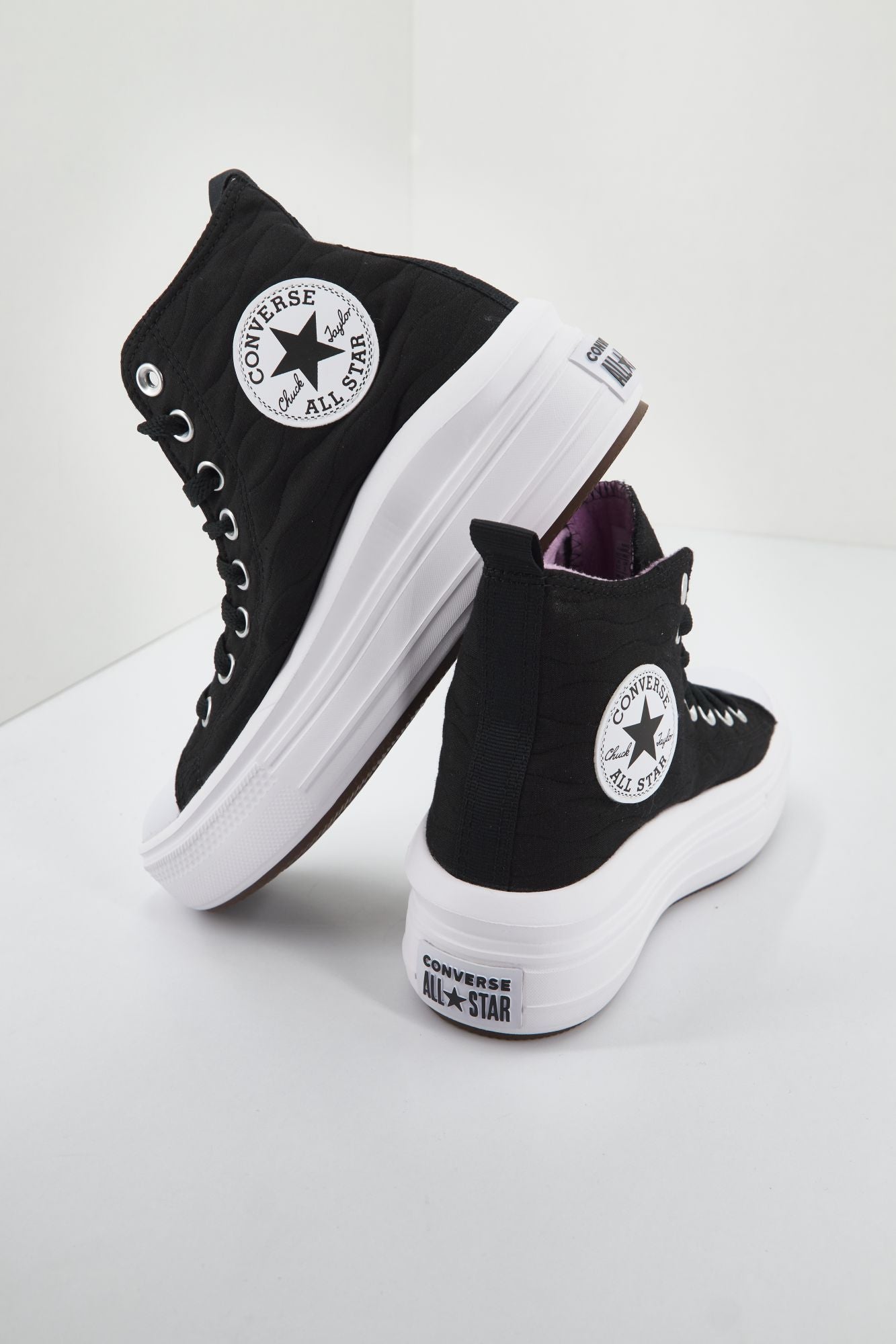 CONVERSE  MOVE PLATFORM QUILTED JACQUARD en color NEGRO (3)