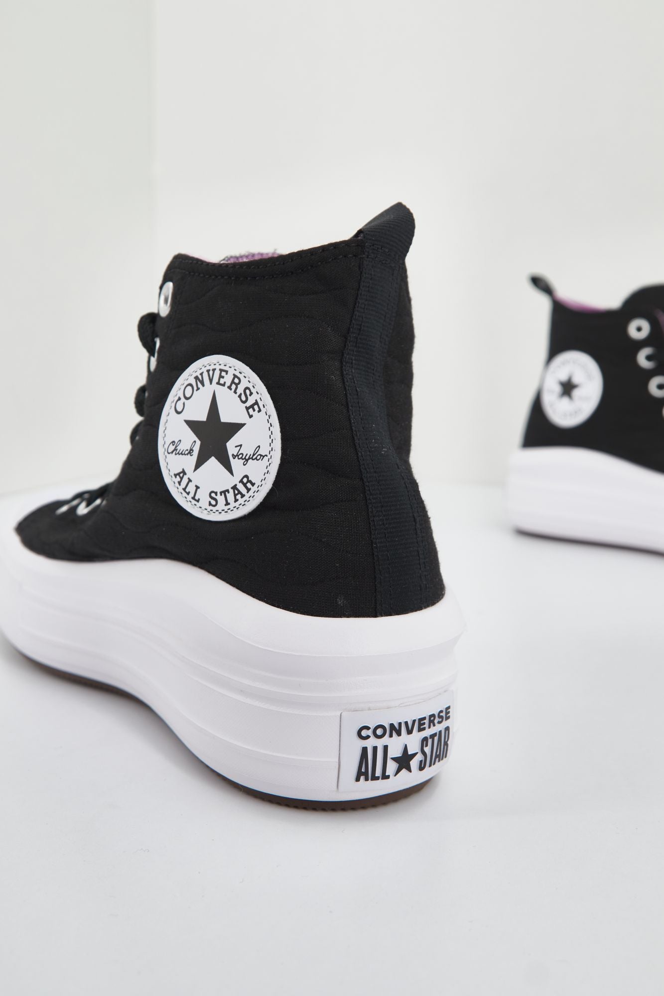 CONVERSE  MOVE PLATFORM QUILTED JACQUARD en color NEGRO (4)