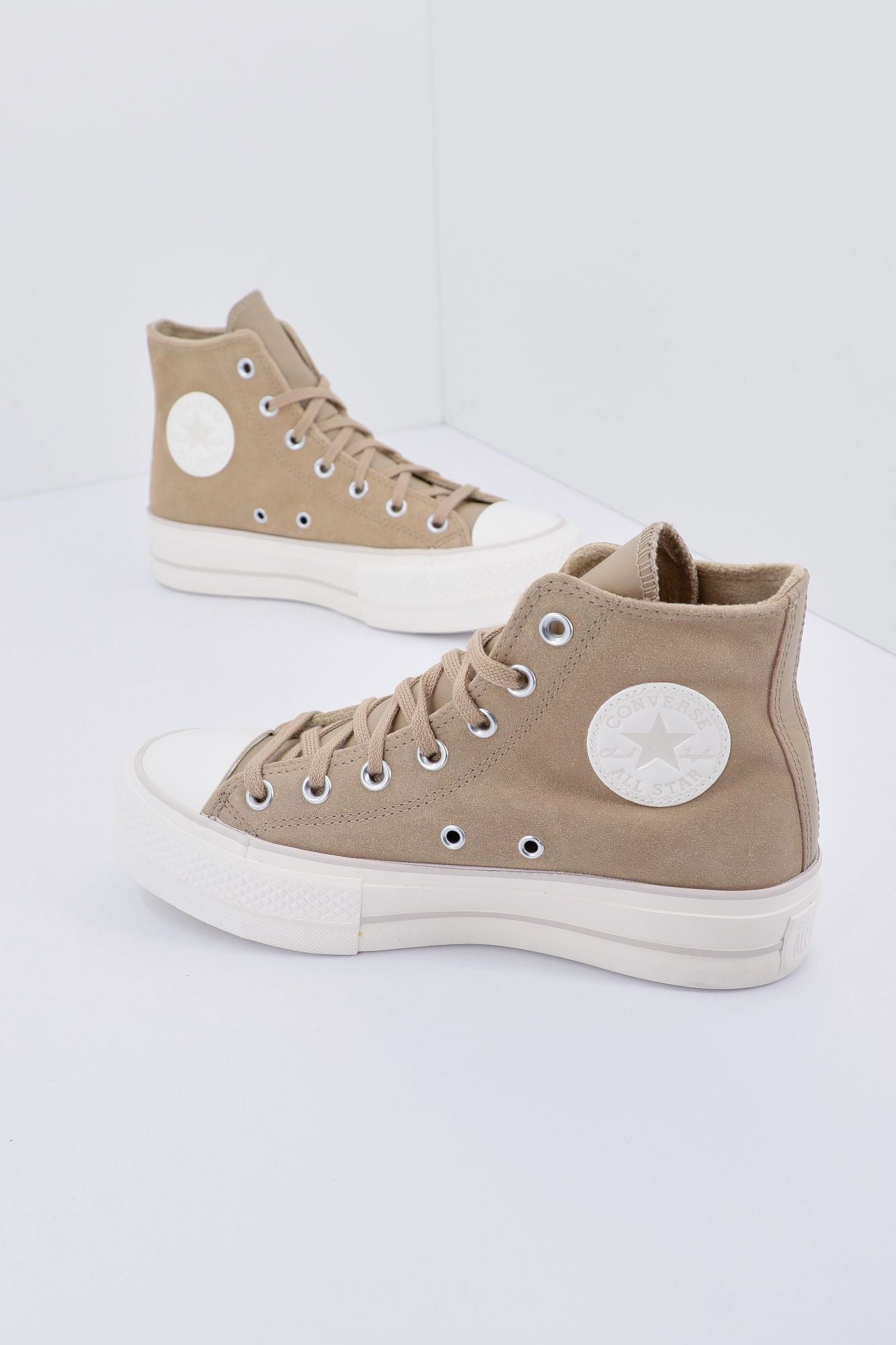CONVERSE CHUCK TAYLOR ALL STAR LIFT HI en color MARRON CLARO (1)