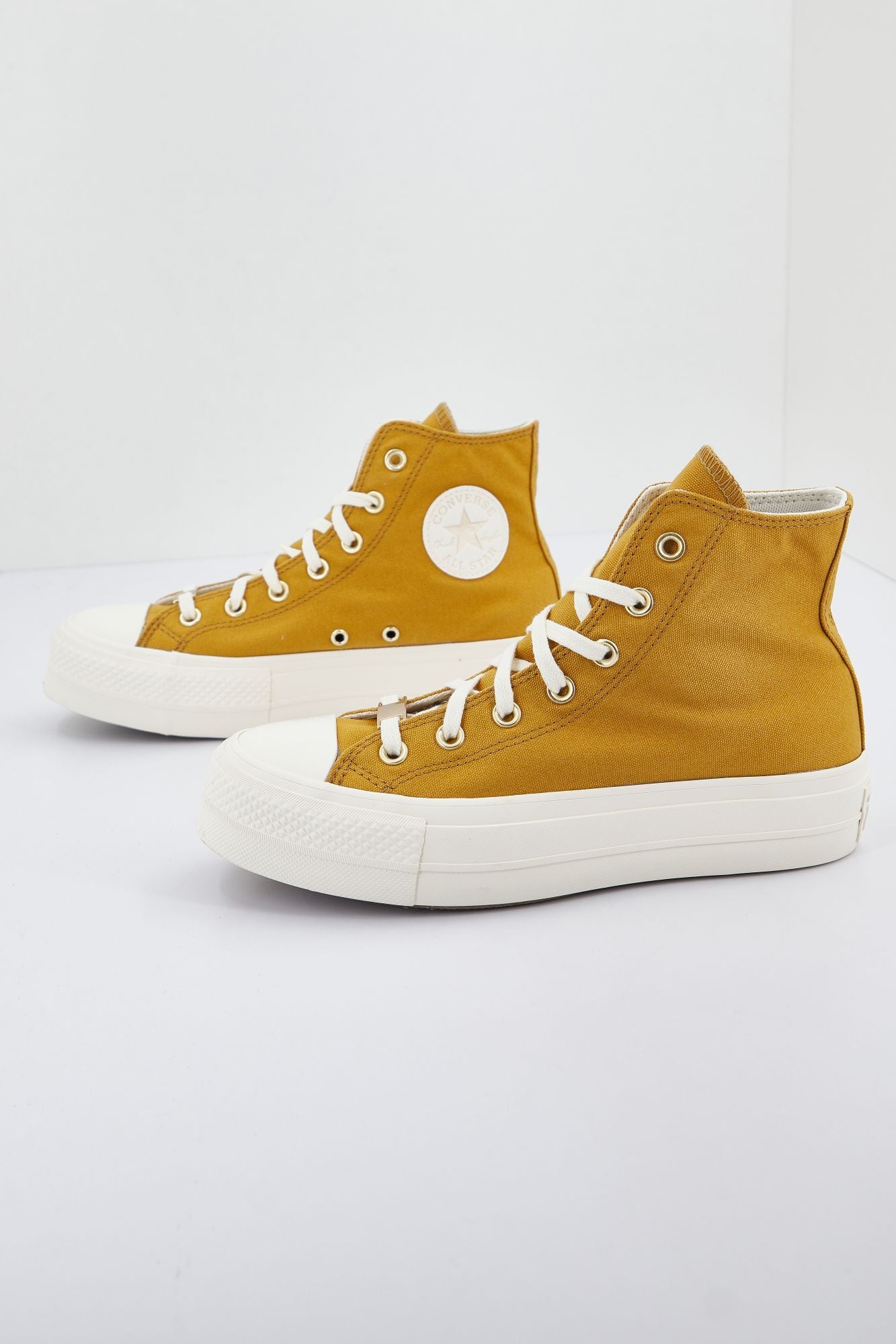CONVERSE CHUCK TAYLOR ALL STAR LIFT HI en color MARRON (3)