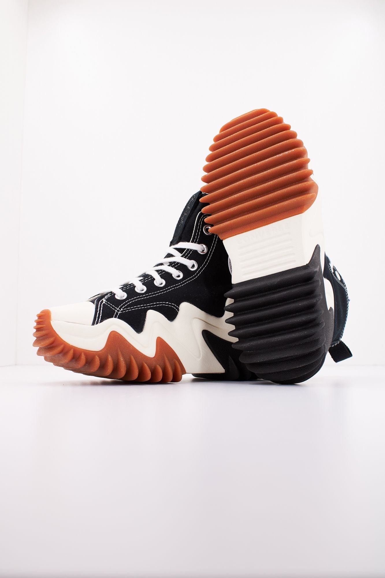 CONVERSE MOTION CX PLATFORM en color NEGRO (4)