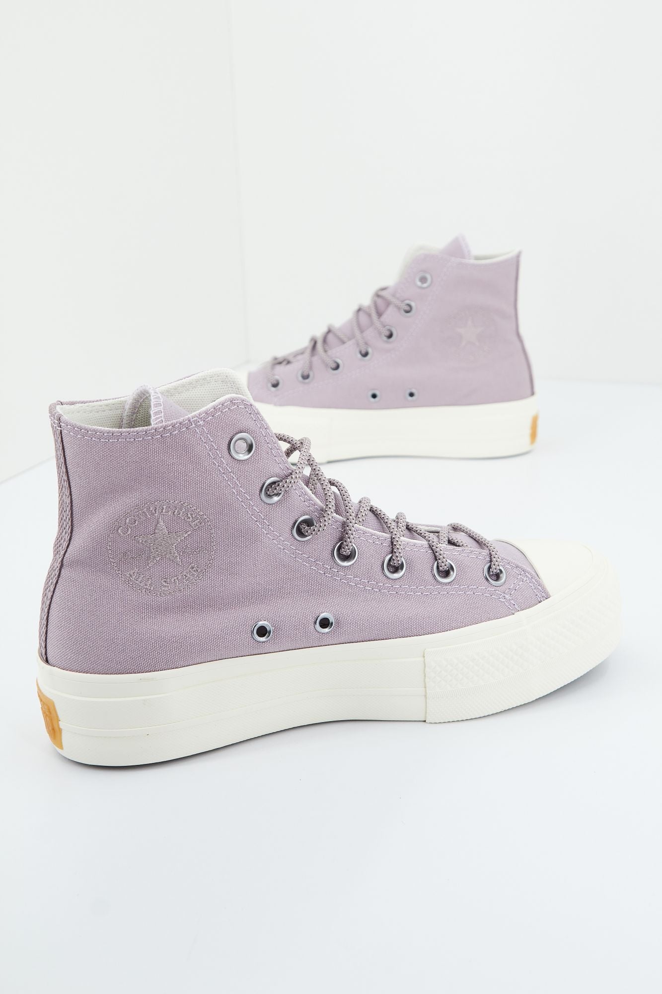 CONVERSE CHUCK TAYLOR ALL STAR LIFT HI LUCID en color VIOLETA (1)