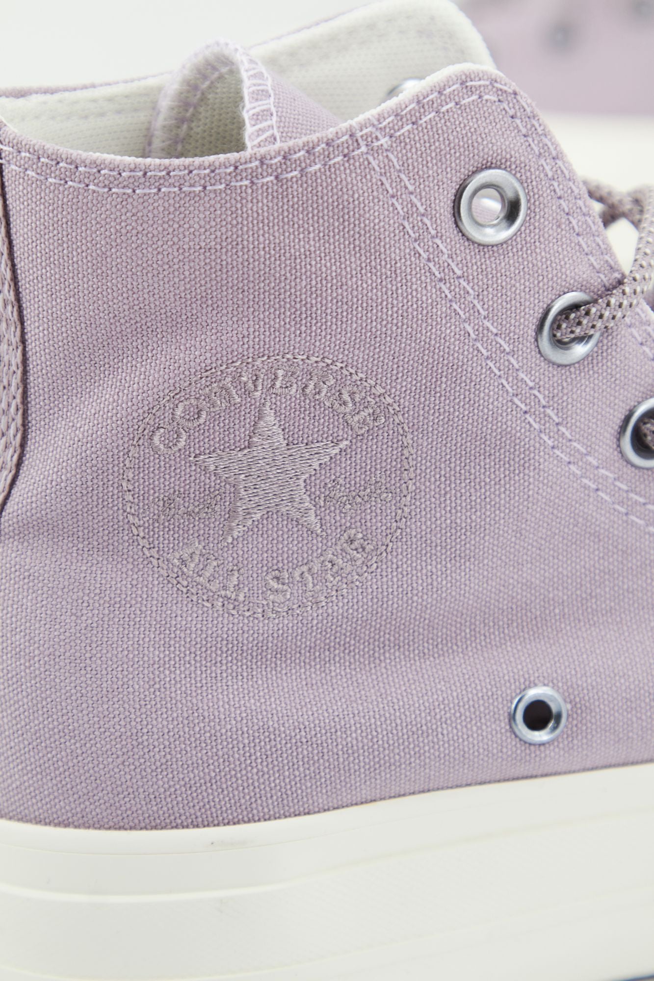 CONVERSE CHUCK TAYLOR ALL STAR LIFT HI LUCID en color VIOLETA (4)