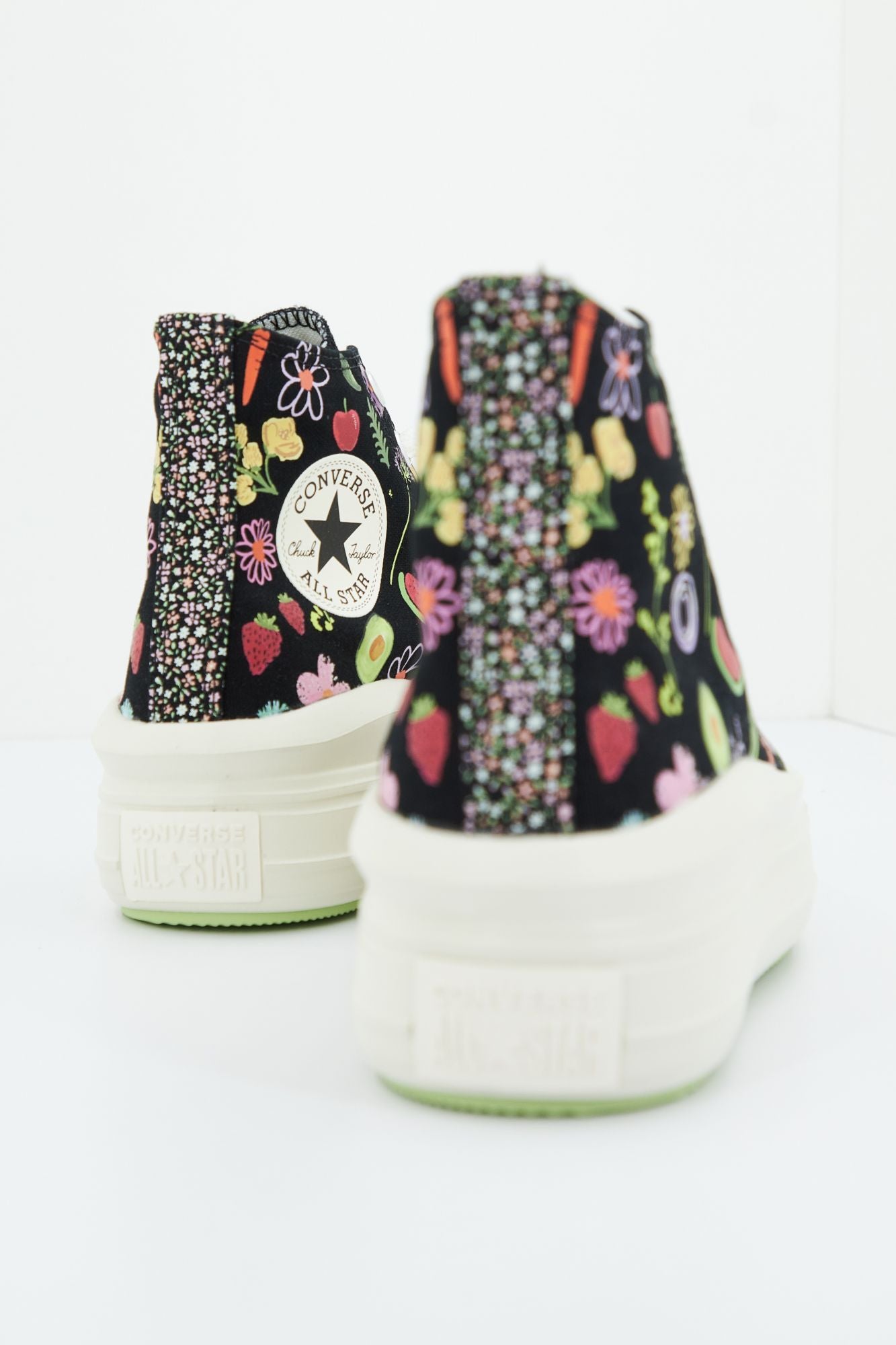 CONVERSE CHUCK TAYLOR ALL STAR MOVE HI en color NEGRO (3)