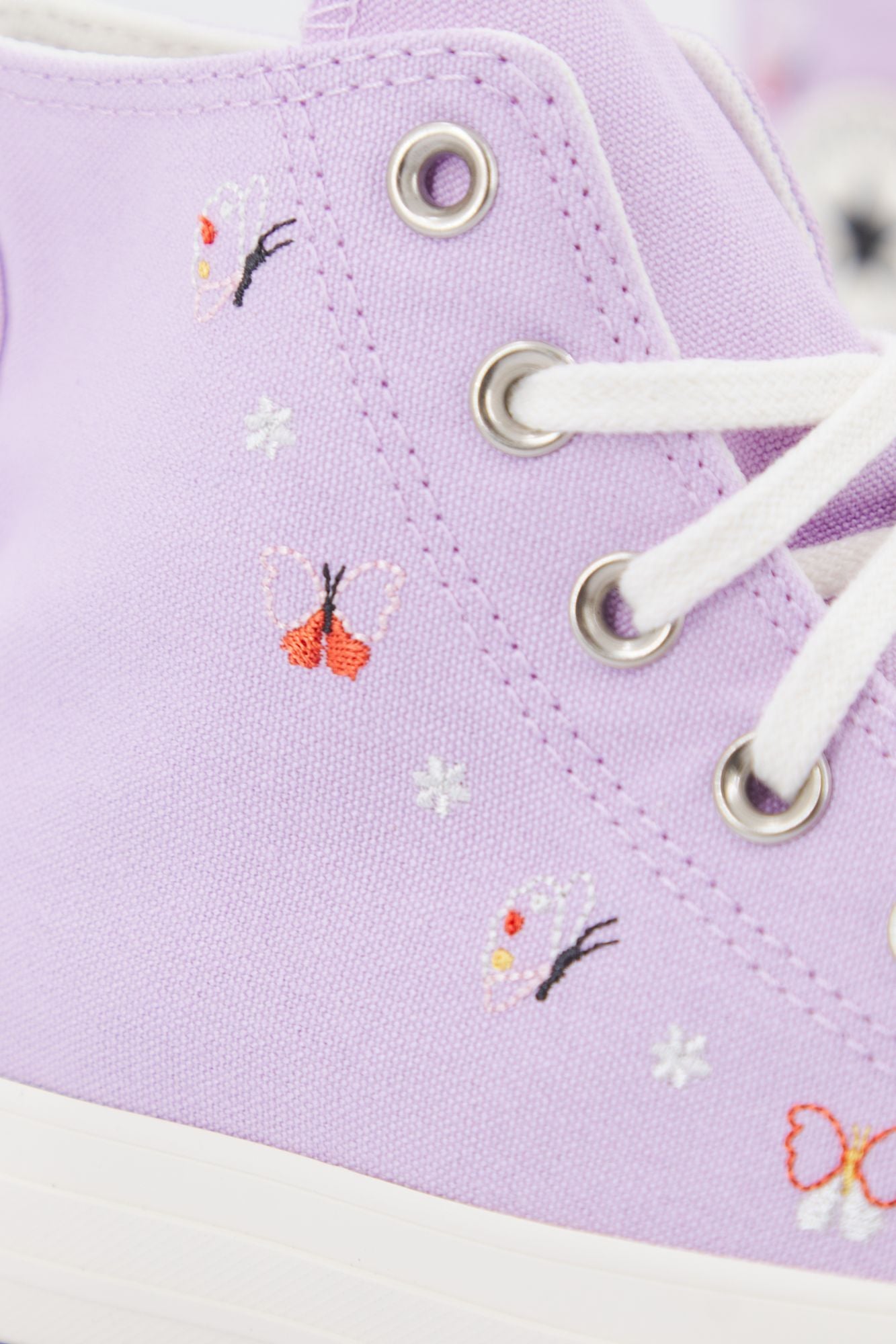 CONVERSE CHUCK TAYLOR ALL STAR HI en color VIOLETA (3)
