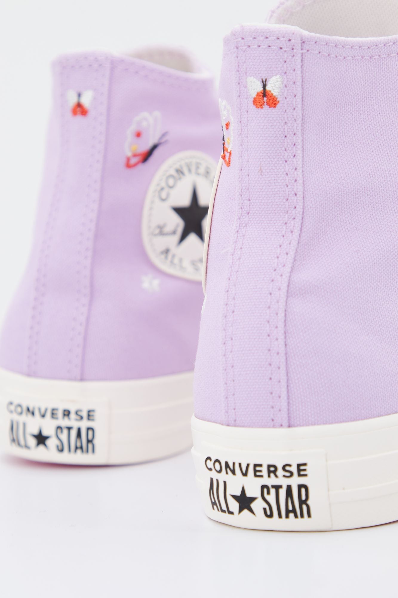 CONVERSE CHUCK TAYLOR ALL STAR HI en color VIOLETA (4)
