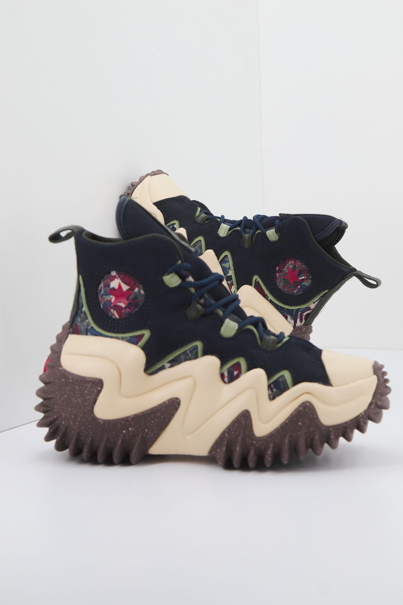 CONVERSE RUN STAR MOTION HI en color AZUL (2)