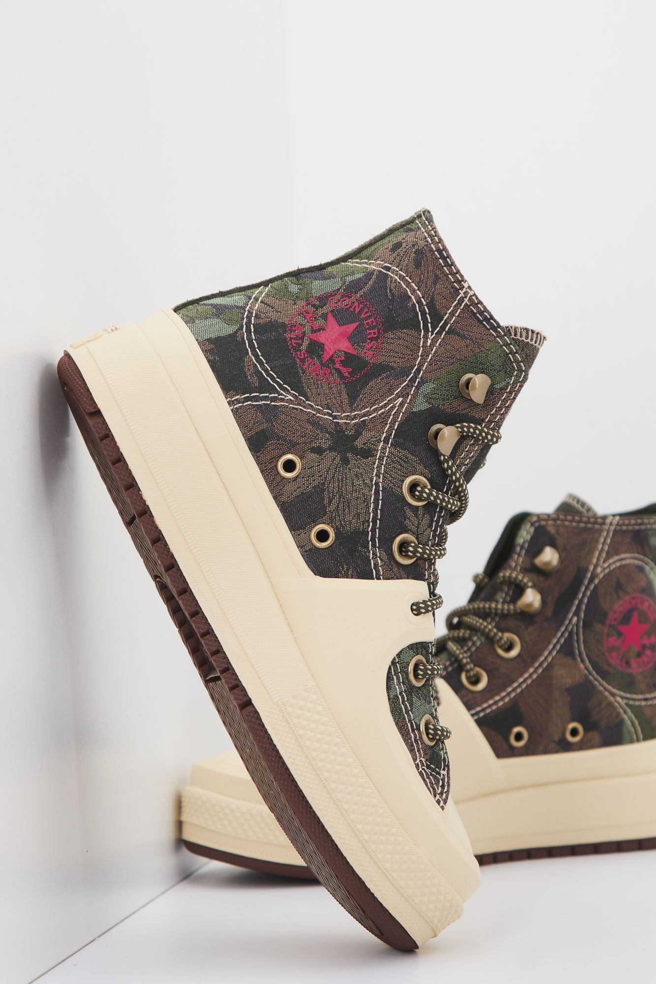 CONVERSE CHUCK TAYLOR ALL STAR CONSTRUCT HI en color FLORAL (2)