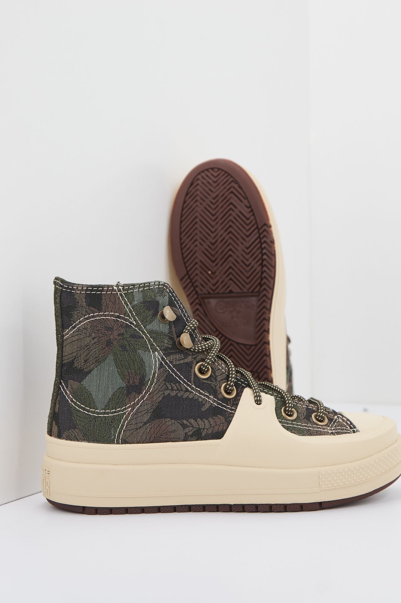 CONVERSE CHUCK TAYLOR ALL STAR CONSTRUCT HI en color FLORAL (3)