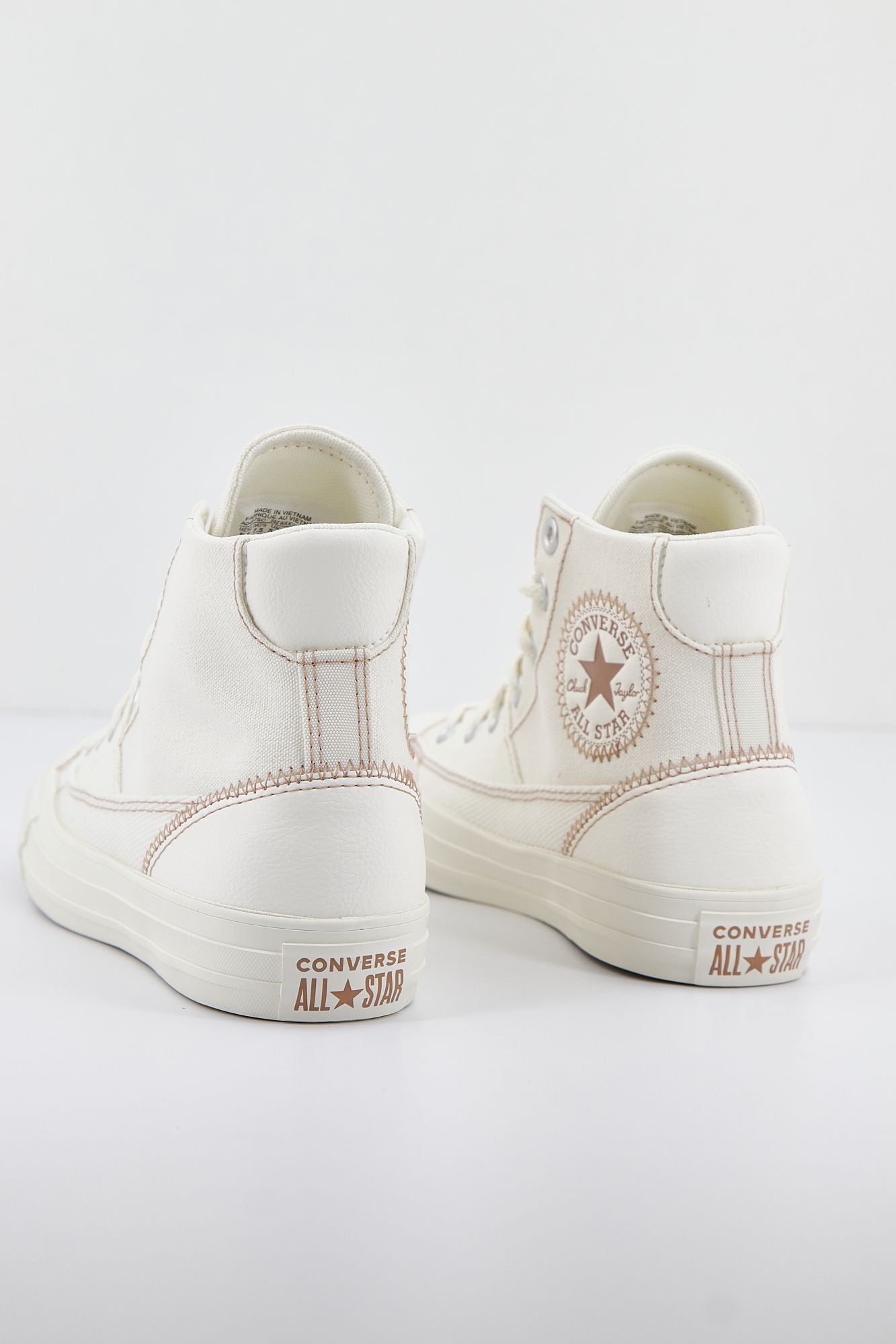 CONVERSE CHUCK TAYLOR ALL STAR  PATCHWORK HI en color BLANCO (2)