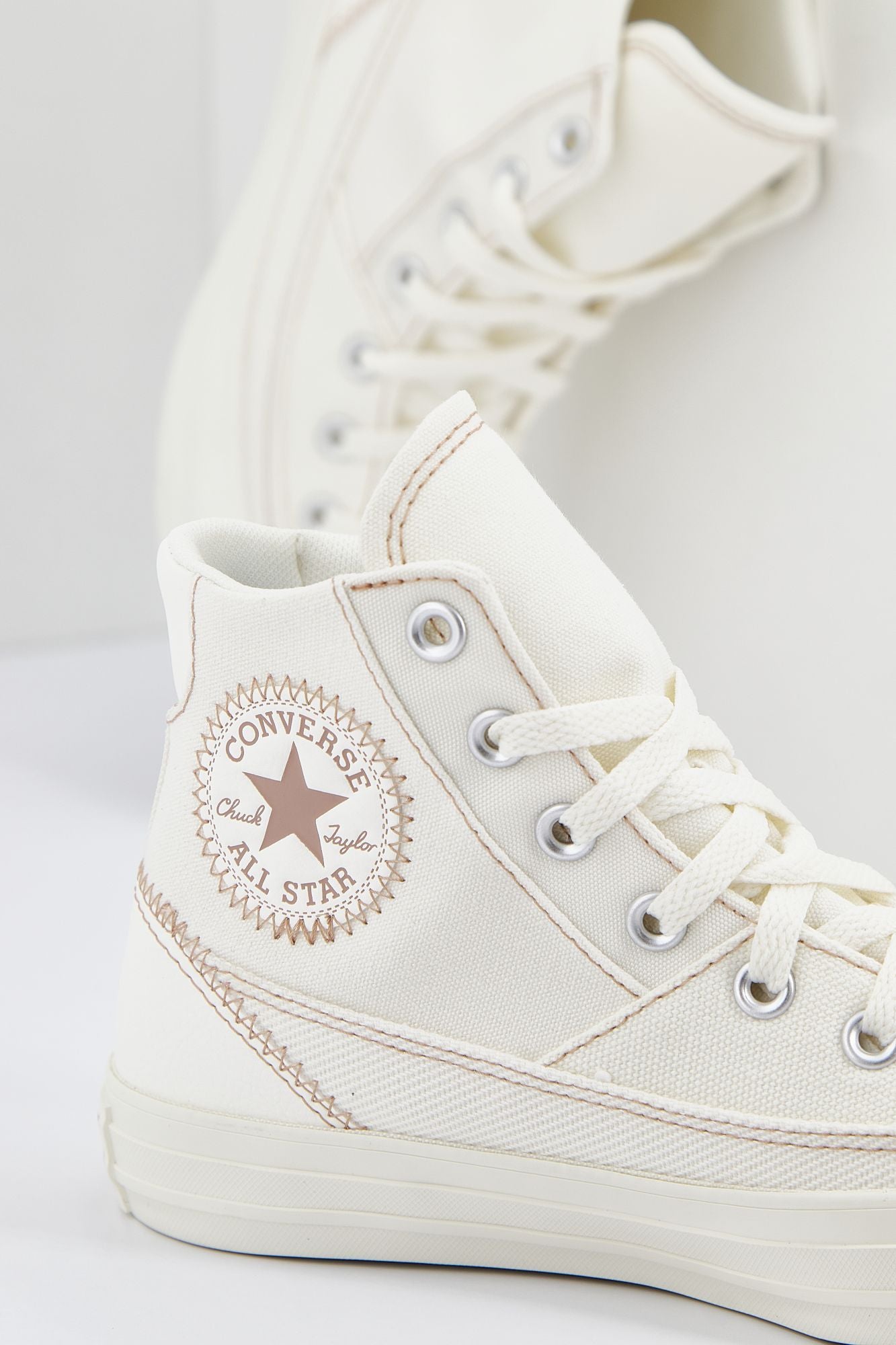 CONVERSE CHUCK TAYLOR ALL STAR  PATCHWORK HI en color BLANCO (4)