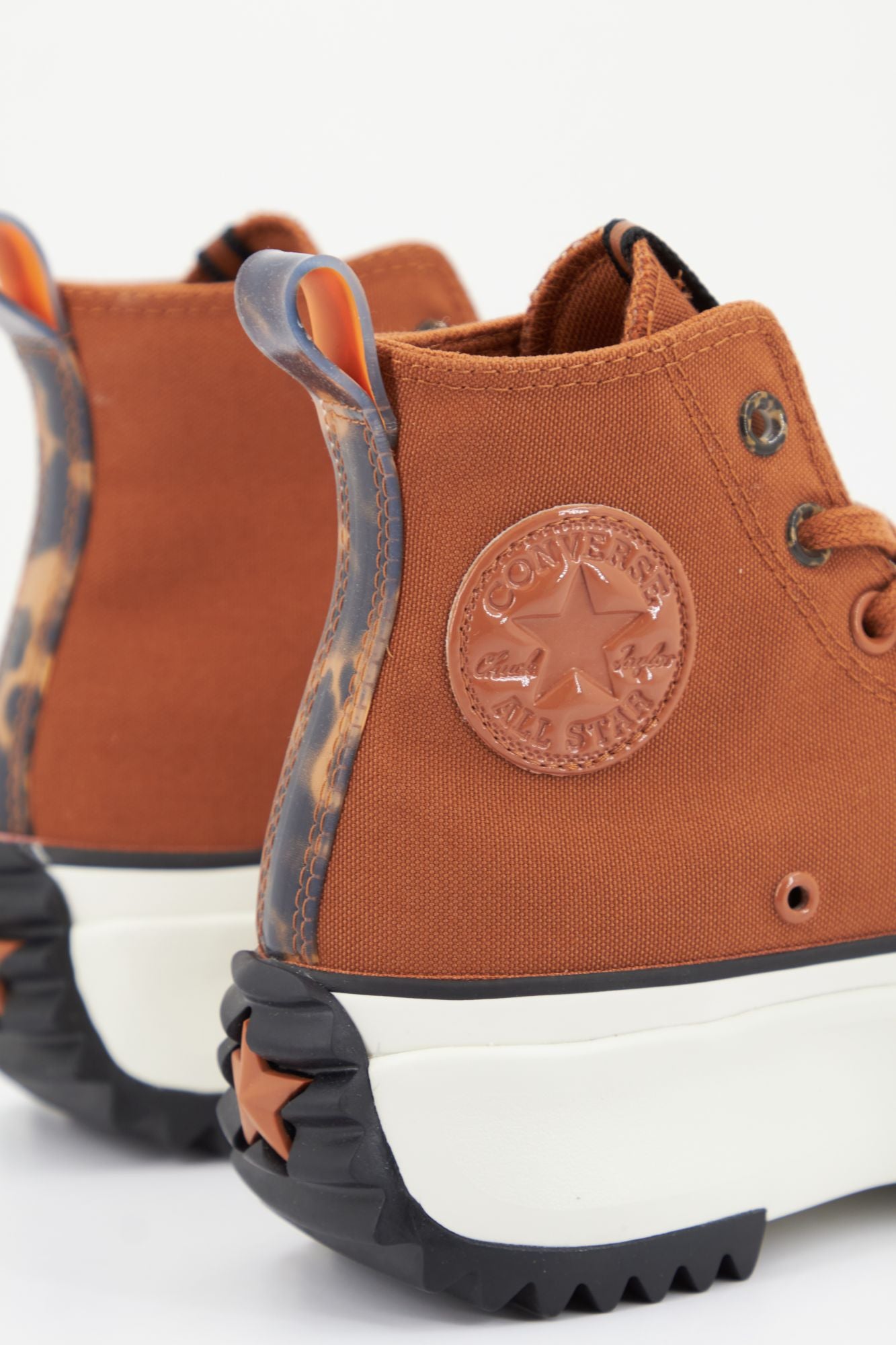 CONVERSE RUN STAR HIKE HI en color MARRON (4)