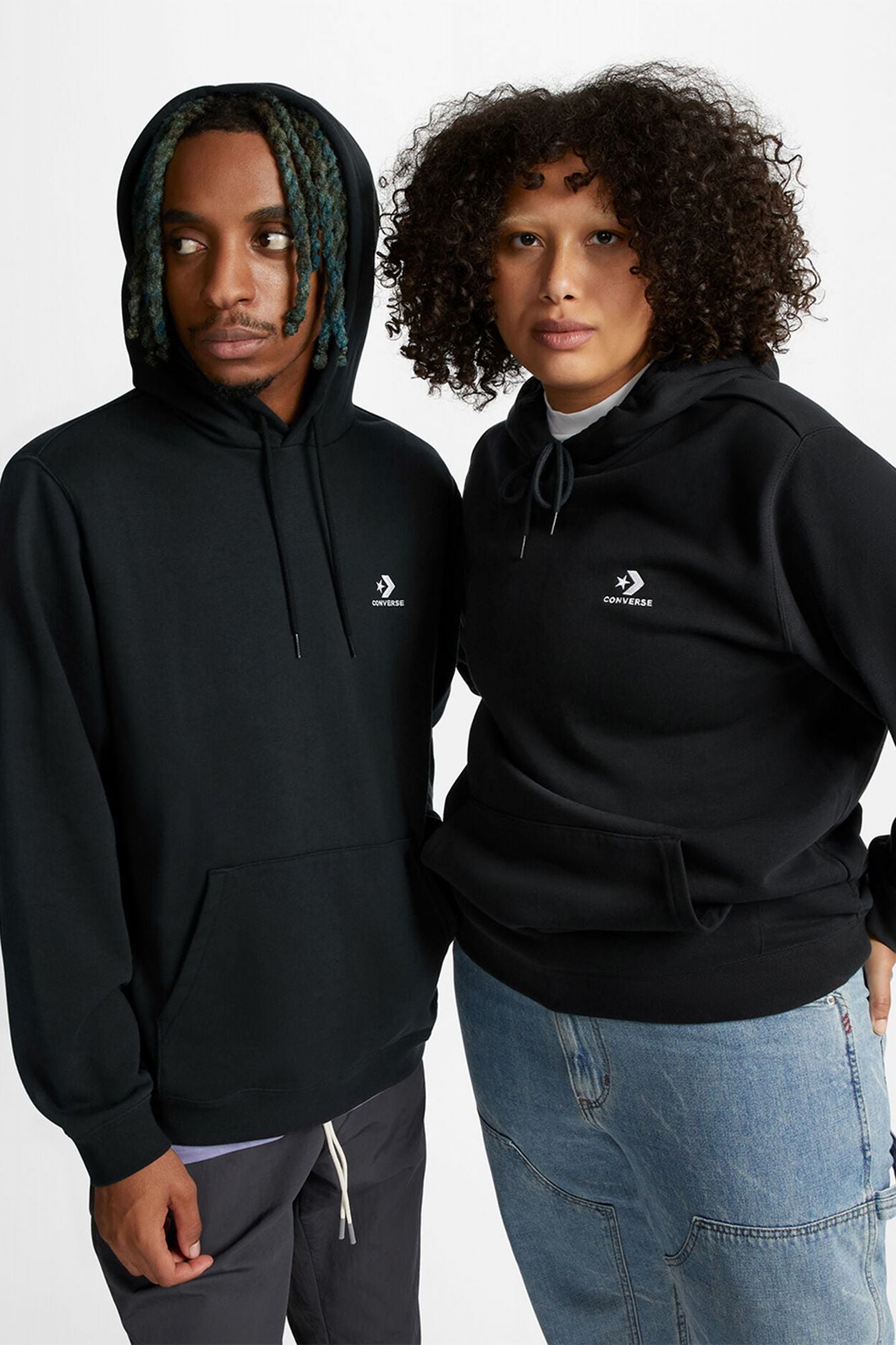 CONVERSE STAR CHEVRON HOODIE FT en color NEGRO (1)