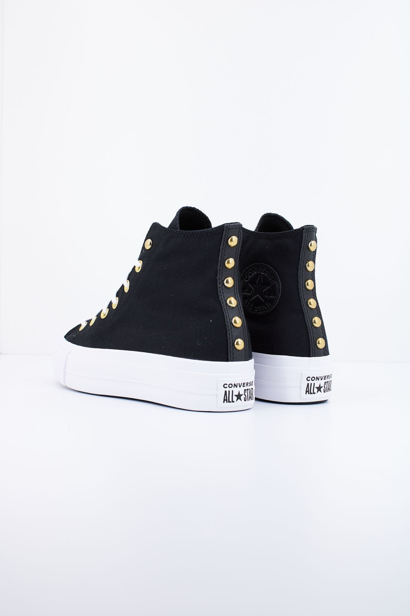 CONVERSE CHUCK TAYLOR ALL STAR LIFT PLATFORM STAR STUDDED en color NEGRO (3)