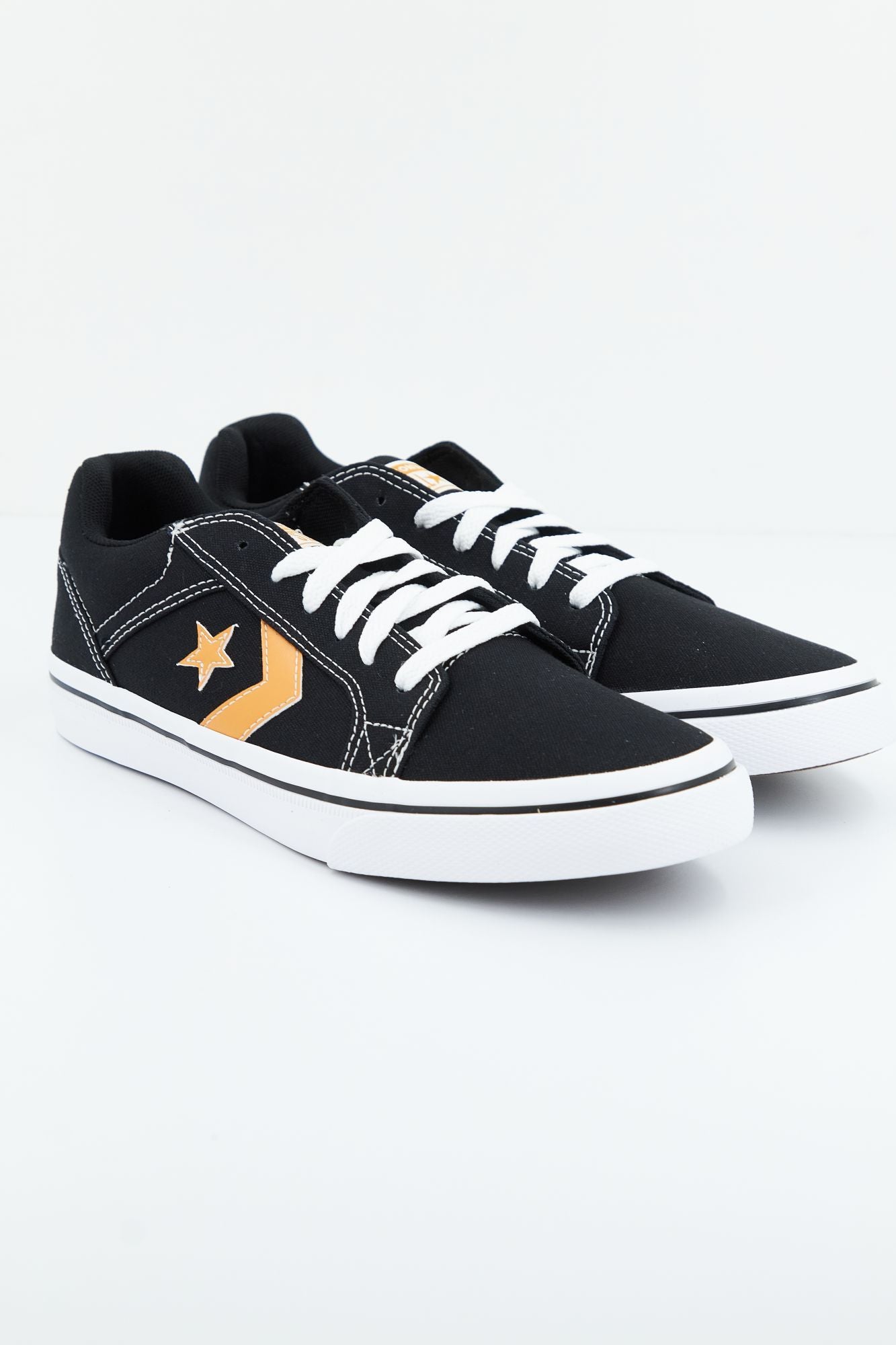 CONVERSE CONVERSE EL DISTRITO 2.0 en color NEGRO (2)
