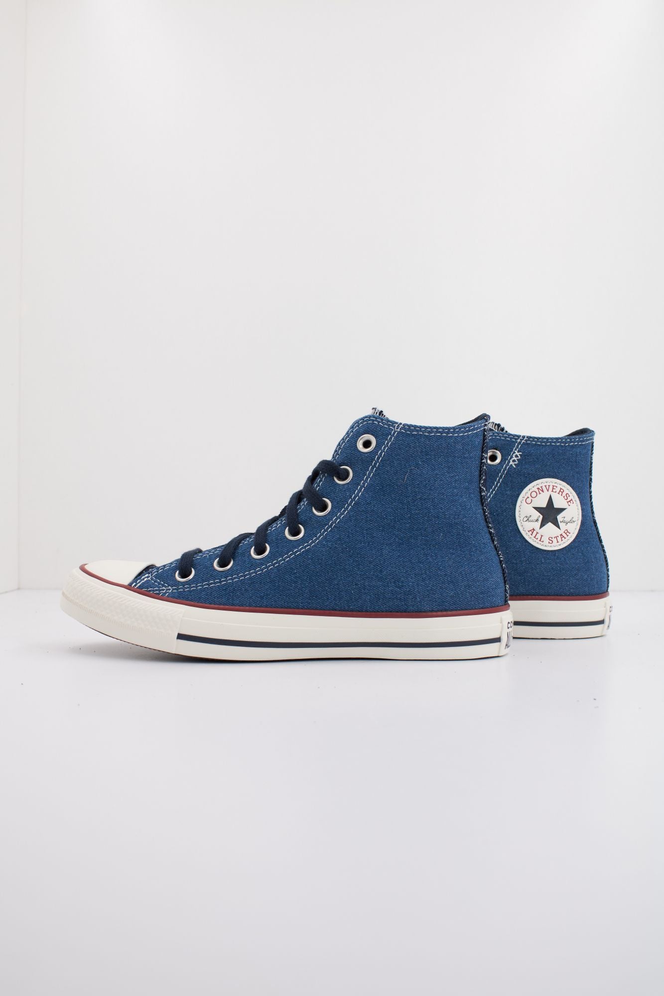 CONVERSE CHUCK TAYLOR ALL STAR HI en color AZUL (1)