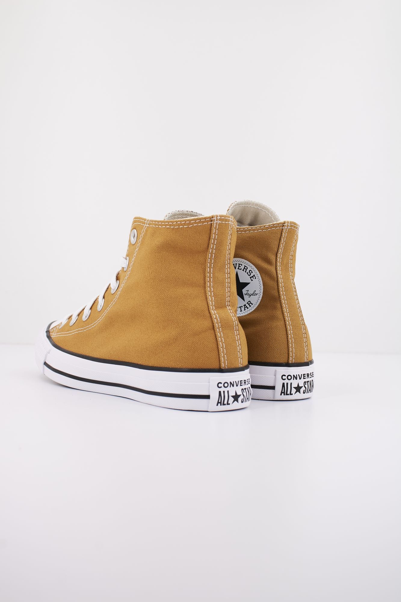 CONVERSE CHUCK TAYLOR ALL STAR HI en color MARRON (3)