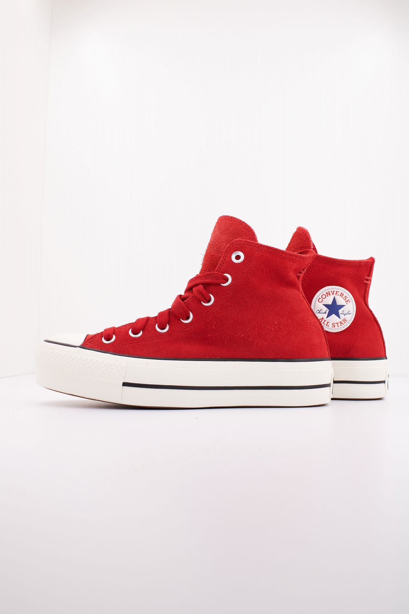 CONVERSE CHUCK TAYLOR ALL STAR LIFT SUEDE en color ROJO (1)