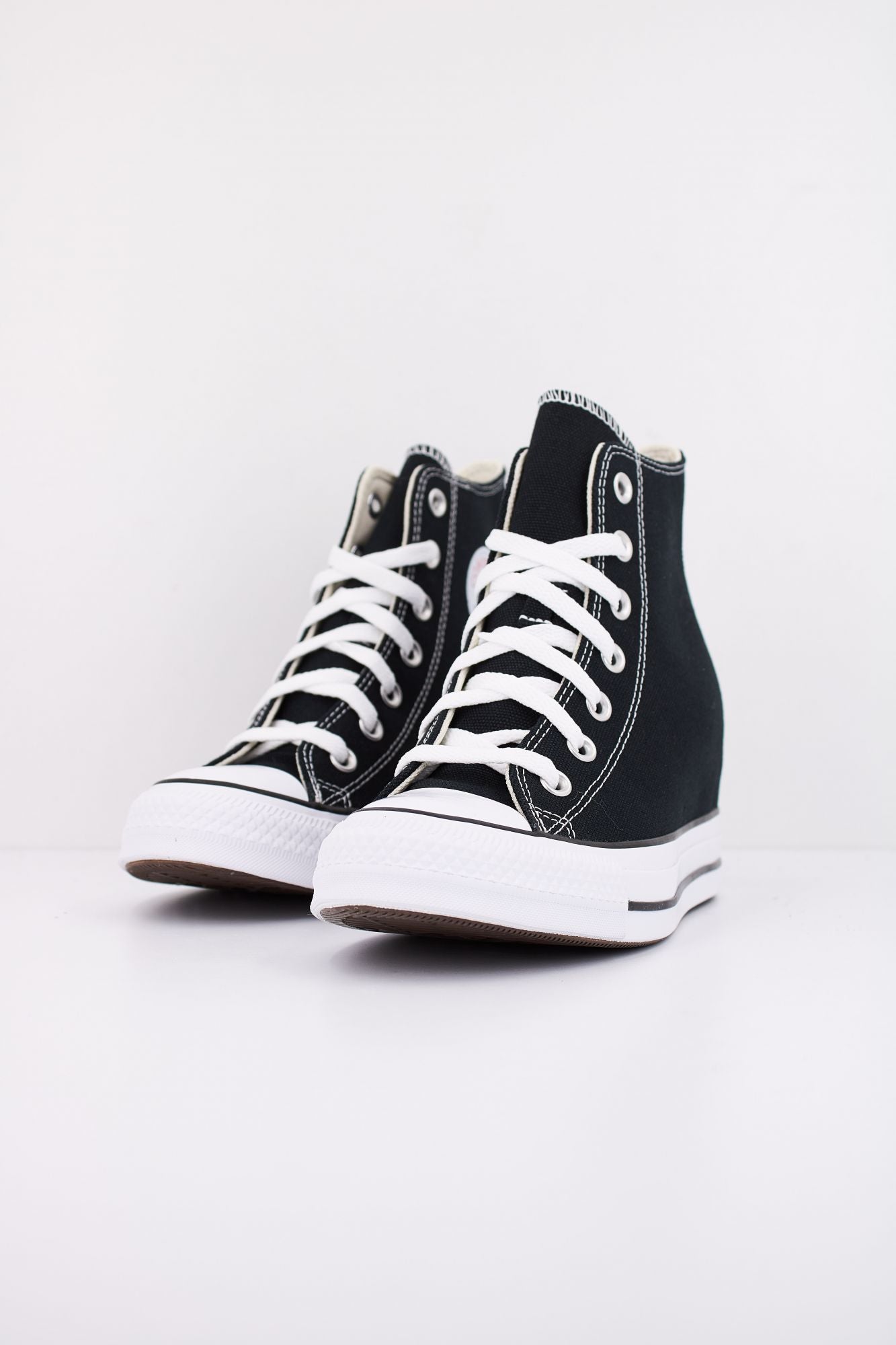 CONVERSE  CHUCK TAYLOR ALL STAR WEDGE PLATFORM en color NEGRO (2)