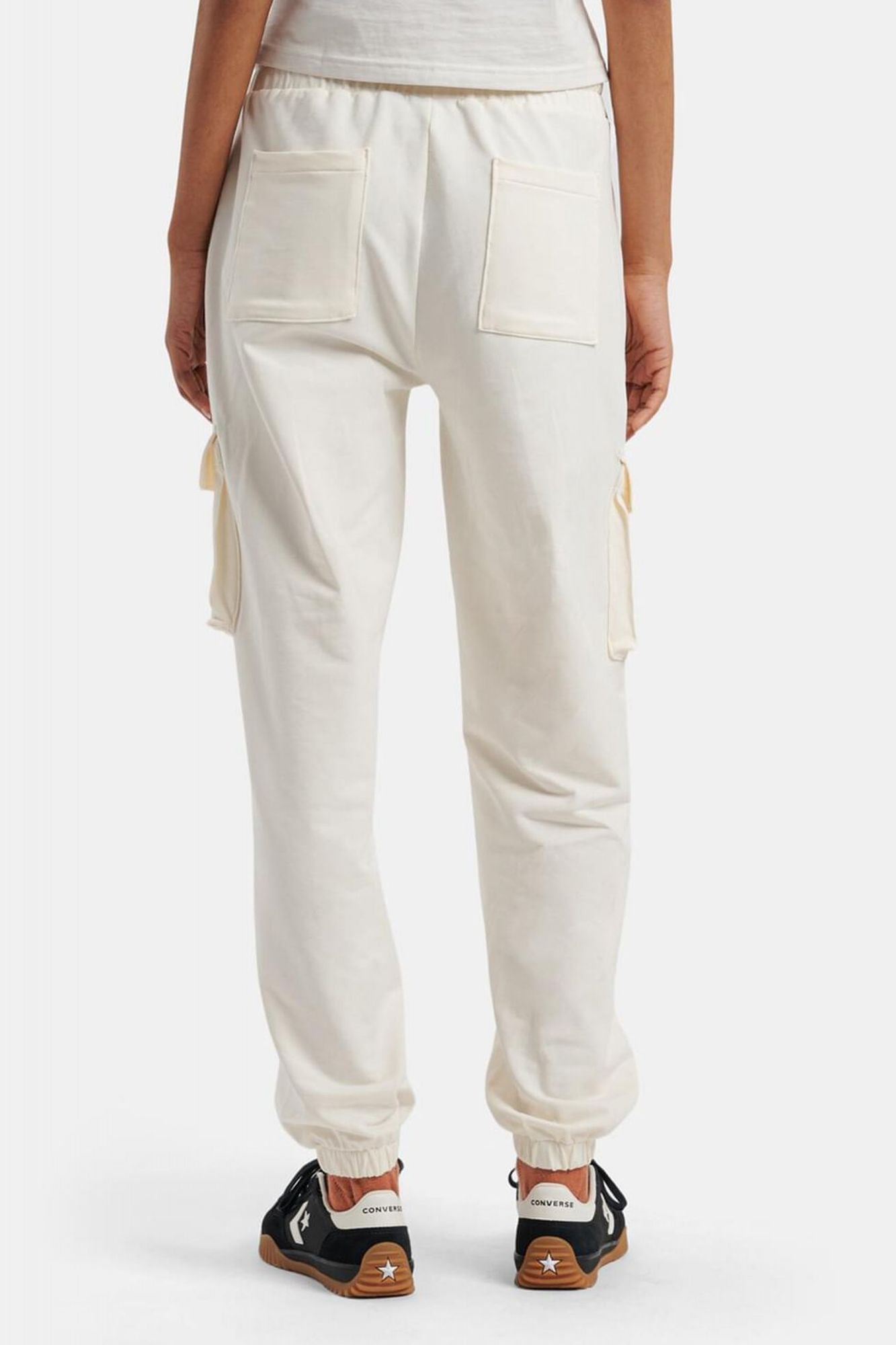 CONVERSE CHUCK TAYLOR CARGO JOGGER en color BLANCO (2)
