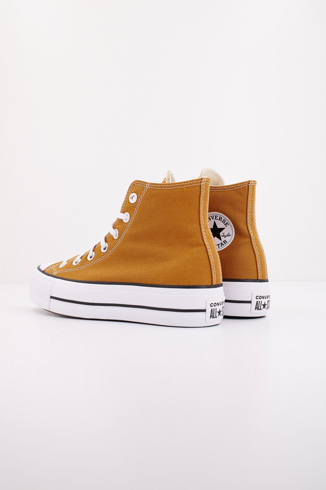 CONVERSE CHUCK TAYLOR ALL STAR LIFT en color MARRON (4)